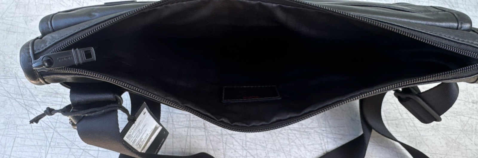 TUMI Alpha Leather Small Slim Flap Zip Crossbody Bag Briefcase Shoulder 92112DH