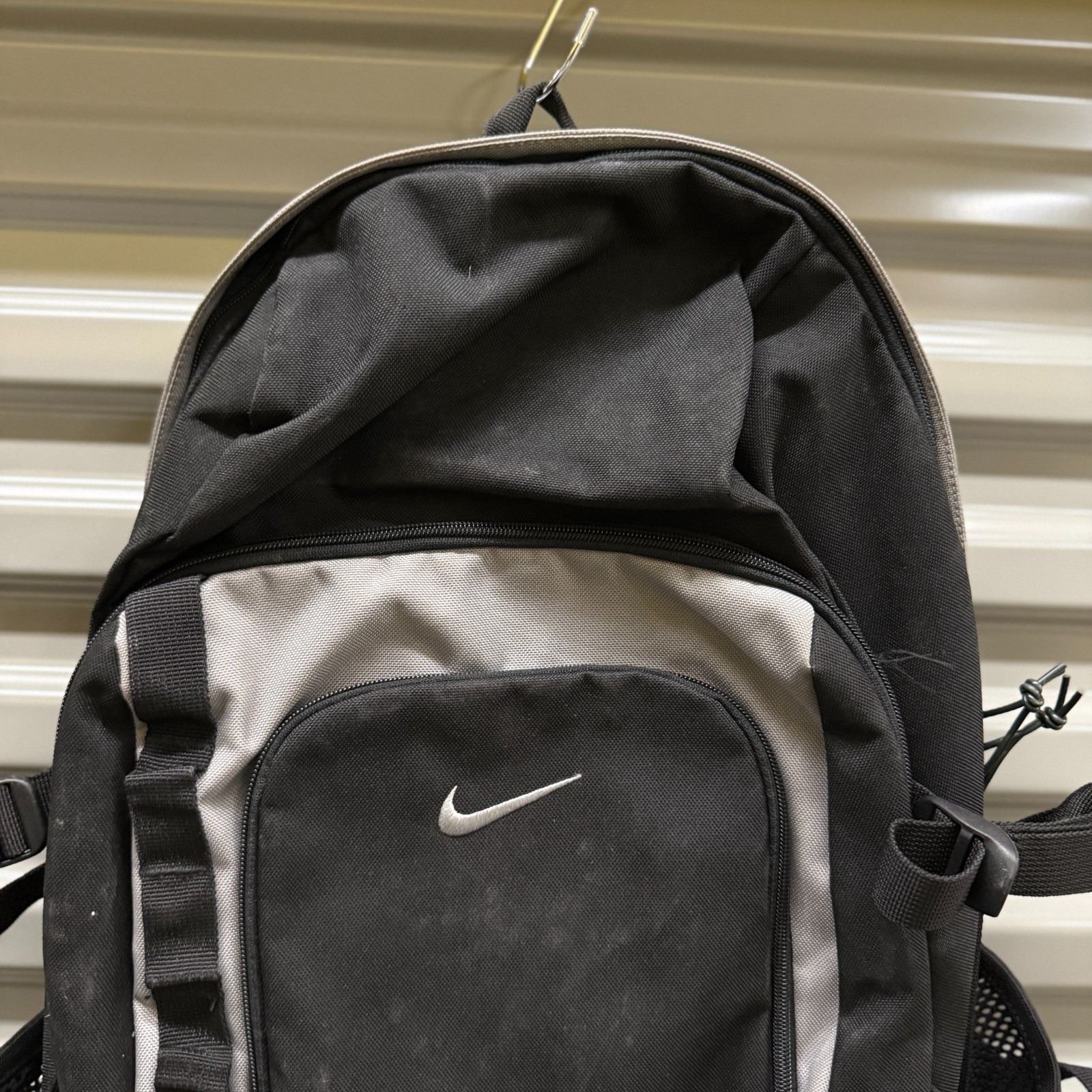 Nike Backpack Black Gray Hiking Outdoor Travel Daisy Chains Y2K Retro Vintage