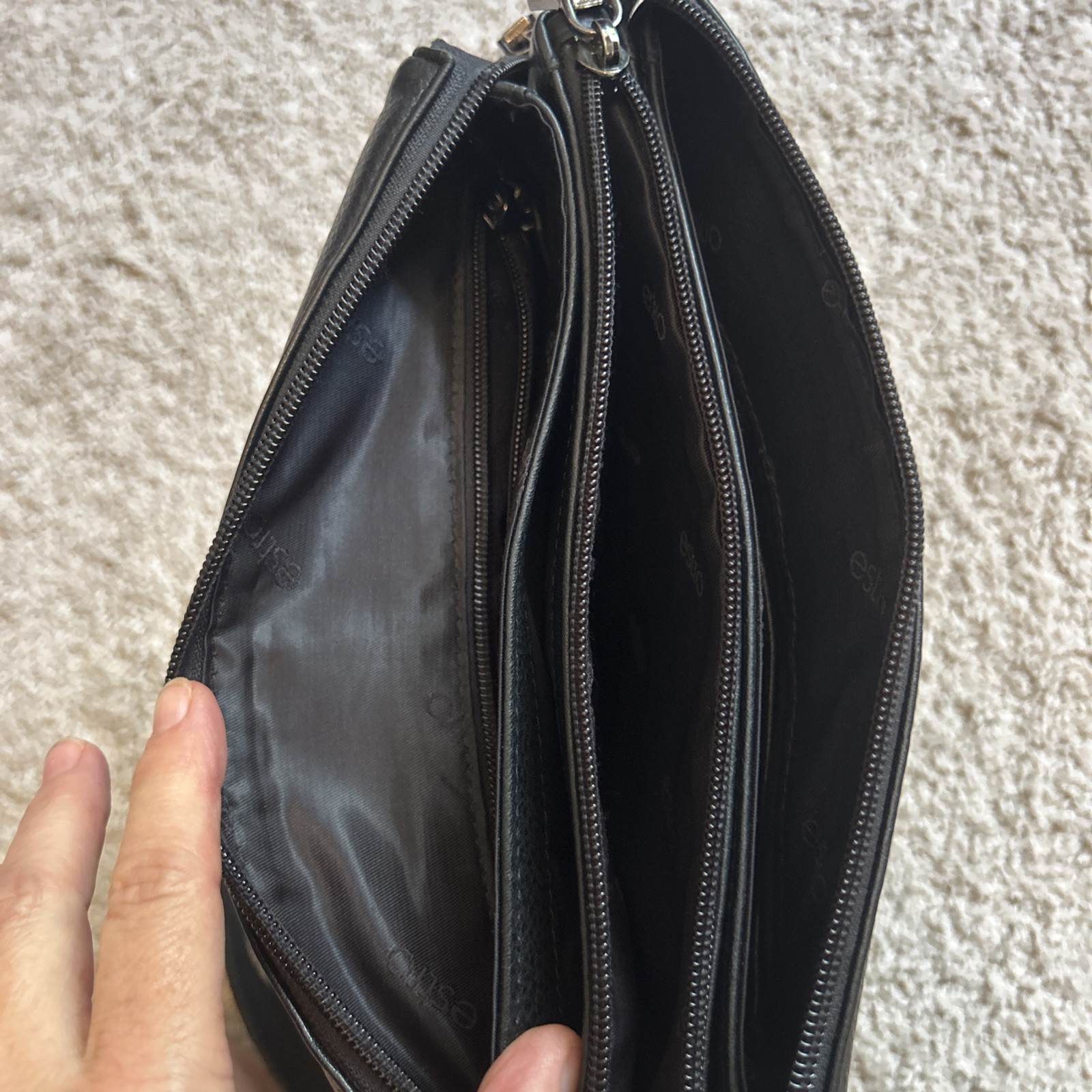 Estro black leather messenger bag W/Adjustable Strap Zip And Magnetic Close
