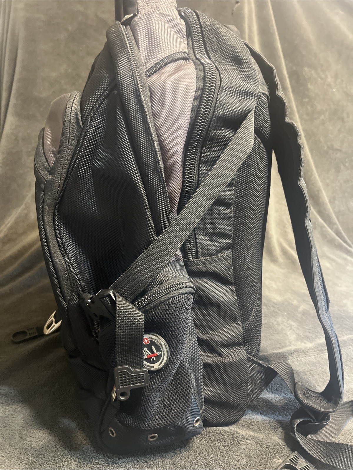 SWISSGEAR Model 9275 18”x12”x7” Backpack Laptop Case Airflow With Media Pocket