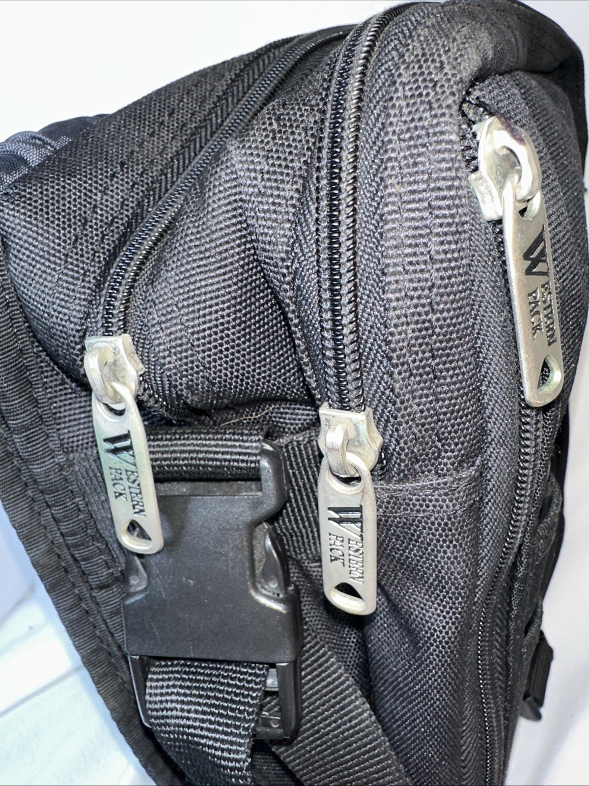 Western Pack Black Crossbody Messenger Bag Adjustable Strap Zip Buckle Pockets