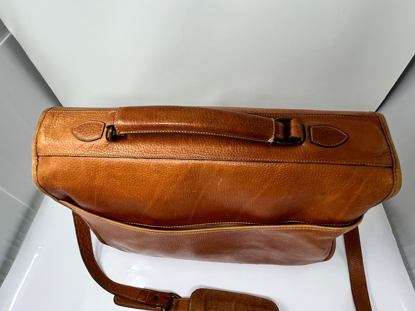 Vtg LEVENGER Leather Messenger Briefcase Laptop Bag Made In England British Tan