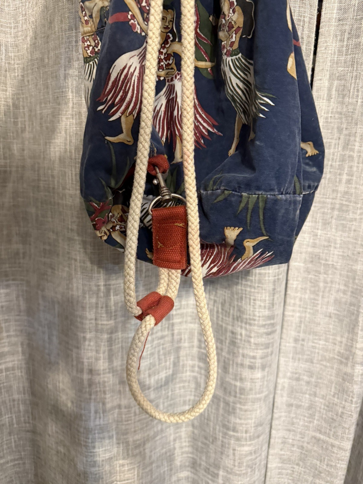 VINAGE TOMMY BAHAMA ALOHA BACKPACK DUFFLE BEACH BAG HAWAIIAN SLING SHOULDER BAG