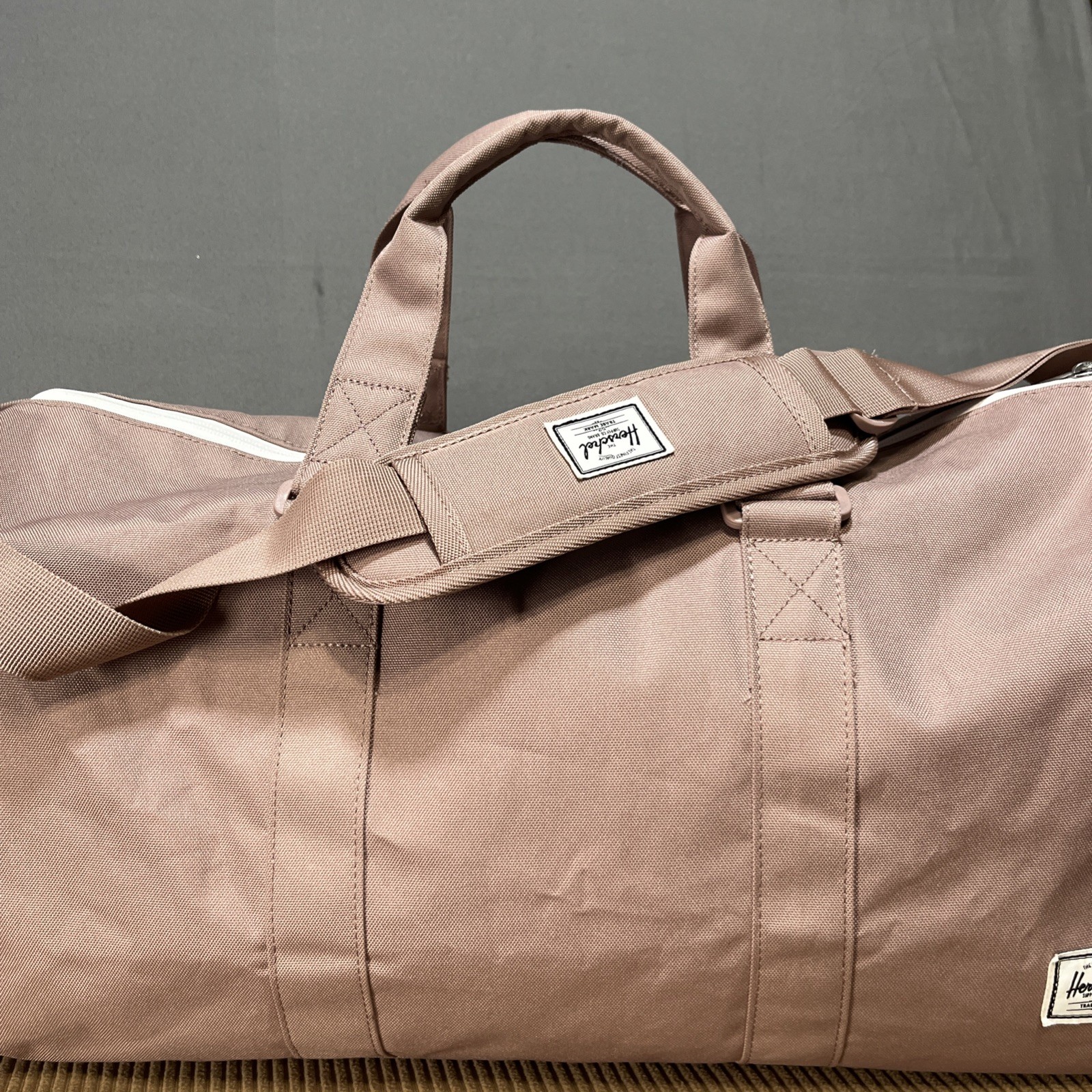 Herschel Supply Co. Novel Duffle Bag Ash Rose Travel Bag 11.75 x 20.5 x 10