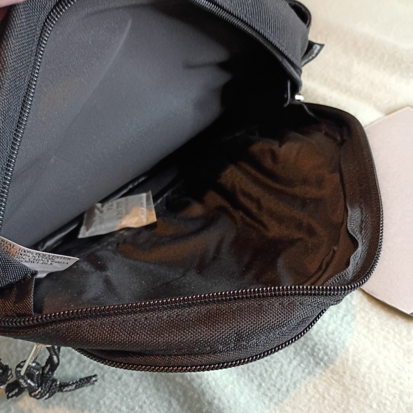 Vintage Eastsport Black Fanny Pack Belt Bag~2 Zipper Pockets CD Holder 10″ x 7″