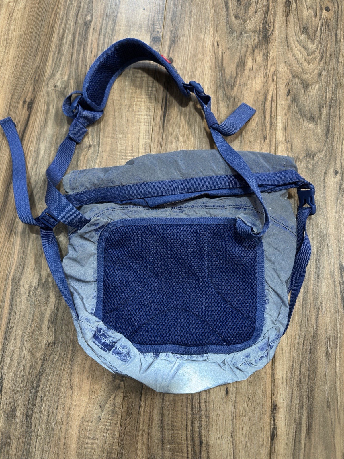 Supreme Waterproof Reflective Speckled Shoulder Bag Royal FW20 Blue Silver Strap
