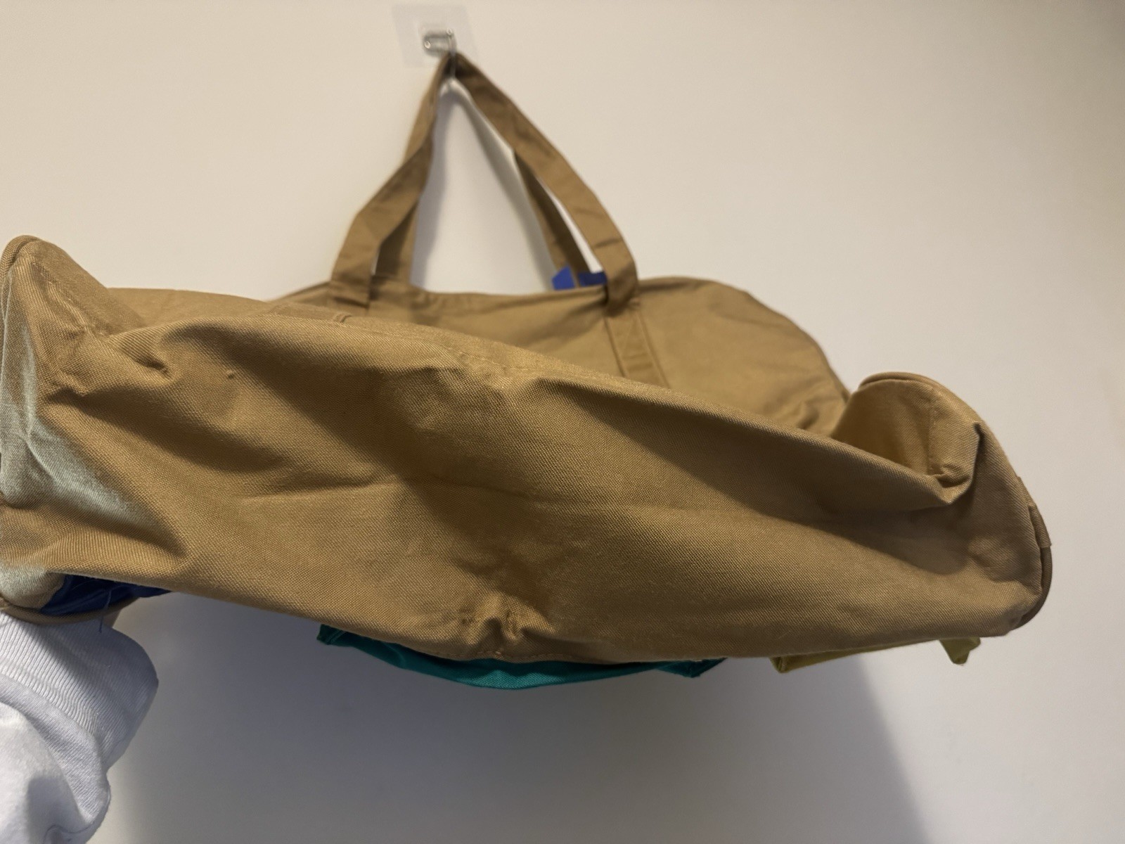 VTG Dudfel Weekender Bag – Bright Dots – NWT- United Colors of Benetton STYLE