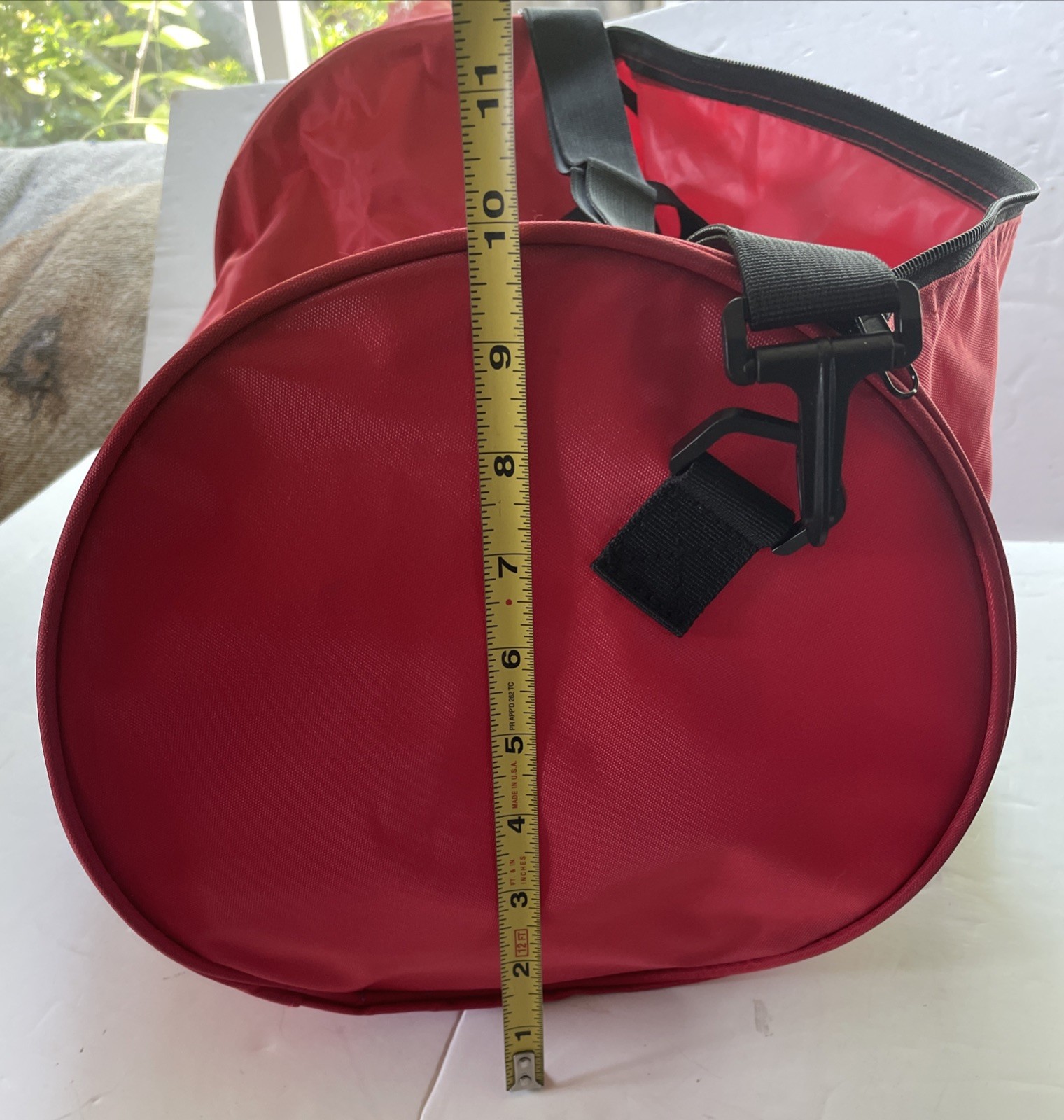 NEW W/out Tags Snap On Tools Duffle Bag Gym Bag Travel luggage Red & Black