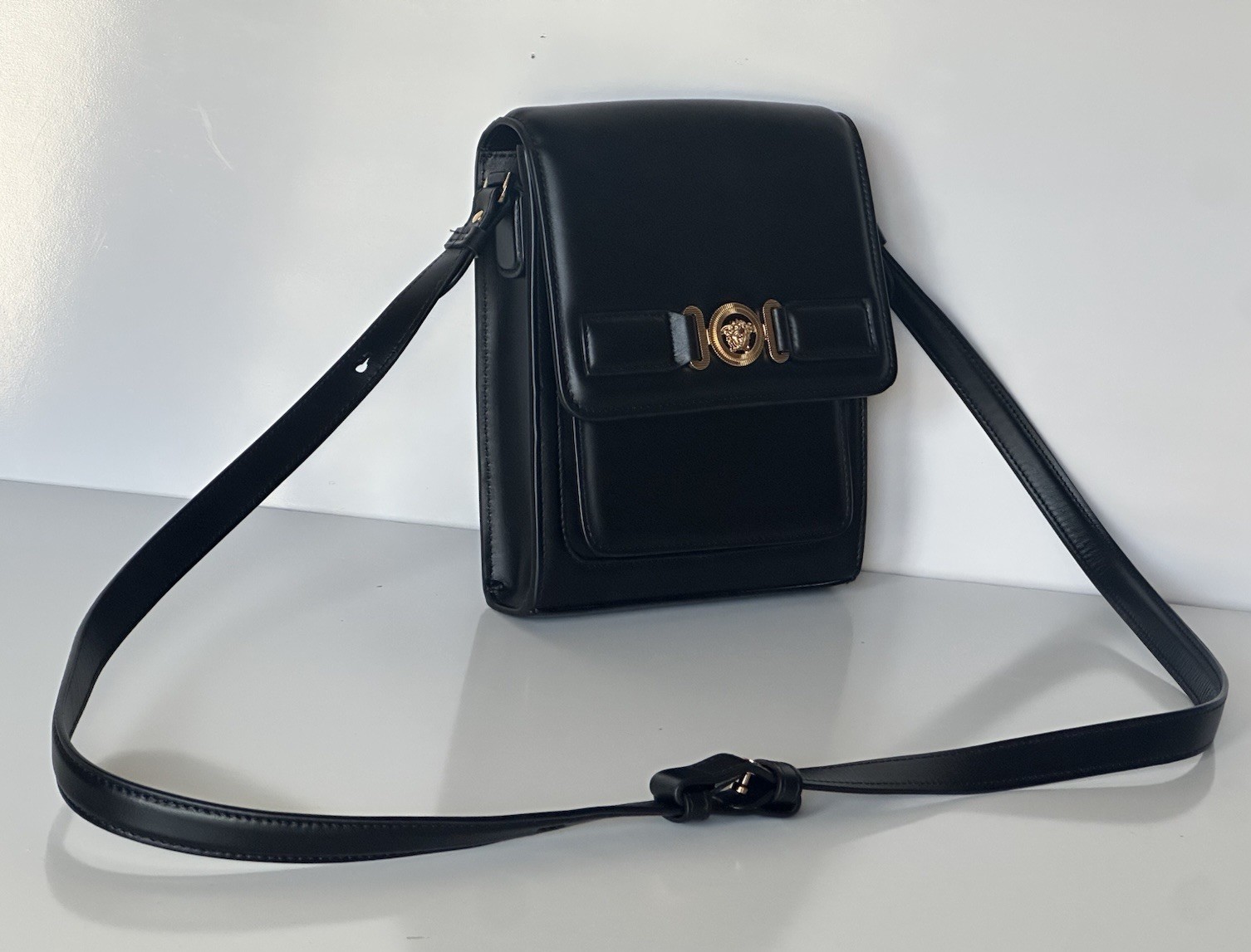 Versace Medusa Biggie Black Vertical Crossbody Leather Bag 1017068 NWT $1450