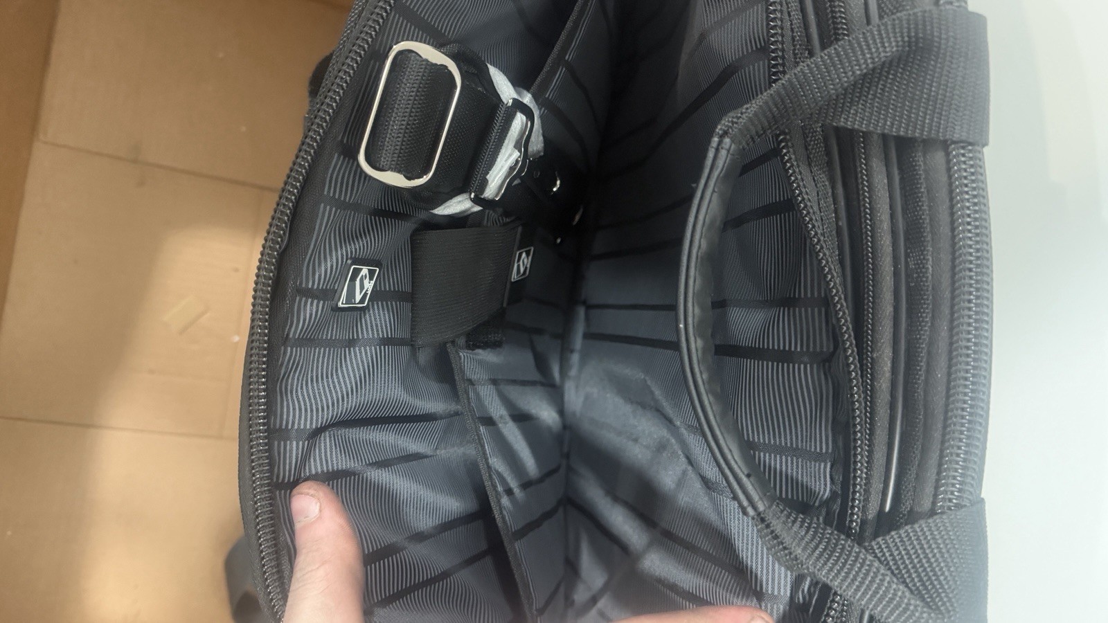 Kenneth Cole Reaction Black Laptop Bag w/straps