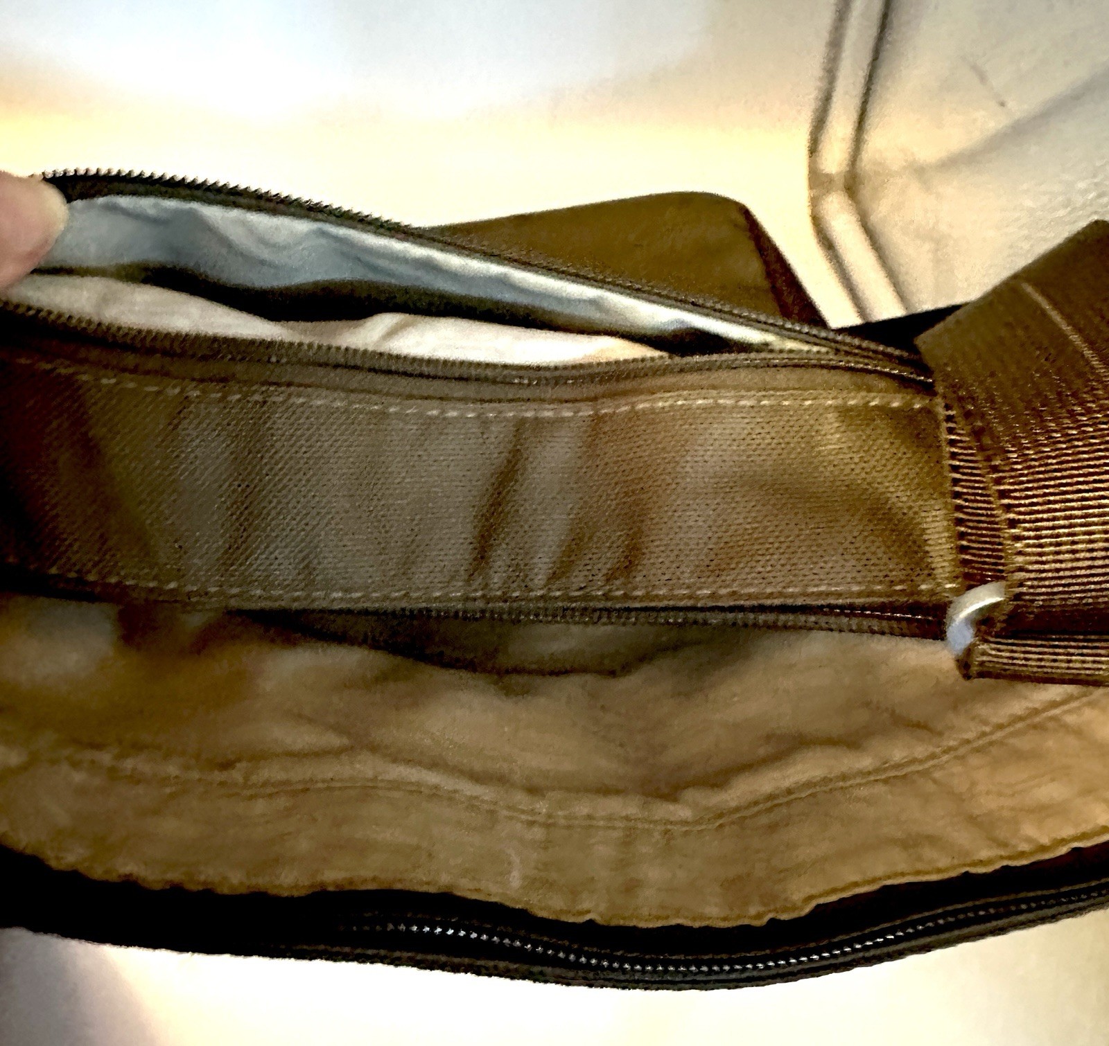 Tumi T-Tech Essential Gear Messenger Bag Brown Adj Strap Organizer