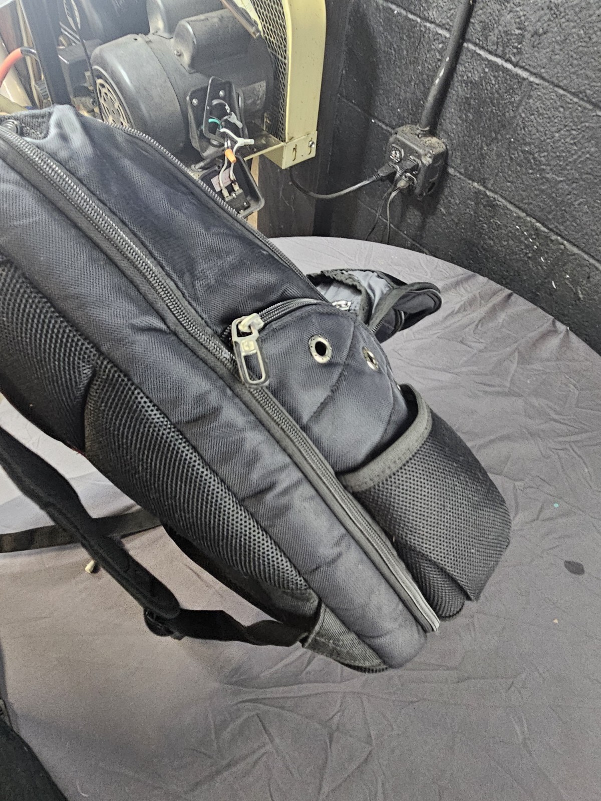 Swiss Gear Airflow Laptop Tablet Backpack Black Scan Smart Compartments! Adjust