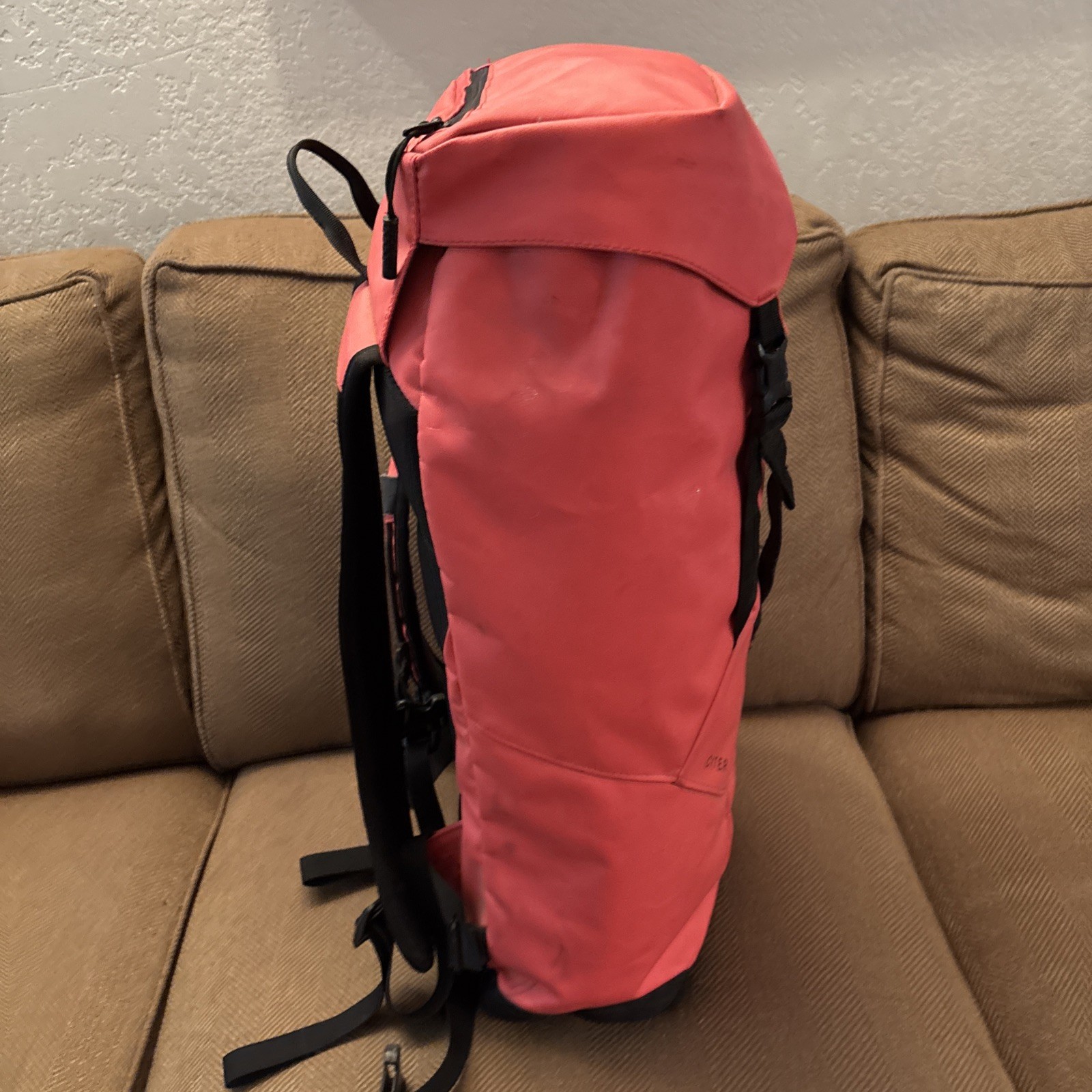 THE NORTH FACE CITER 40L Red Climbing Waterproof Backpack Commuter Laptop Base