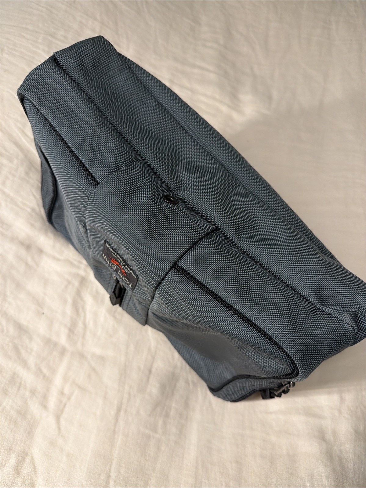 Tom Bihn Pilot Steel Grey 1050 Ballistic Island Blue 200 Halcyon (Discontinued)