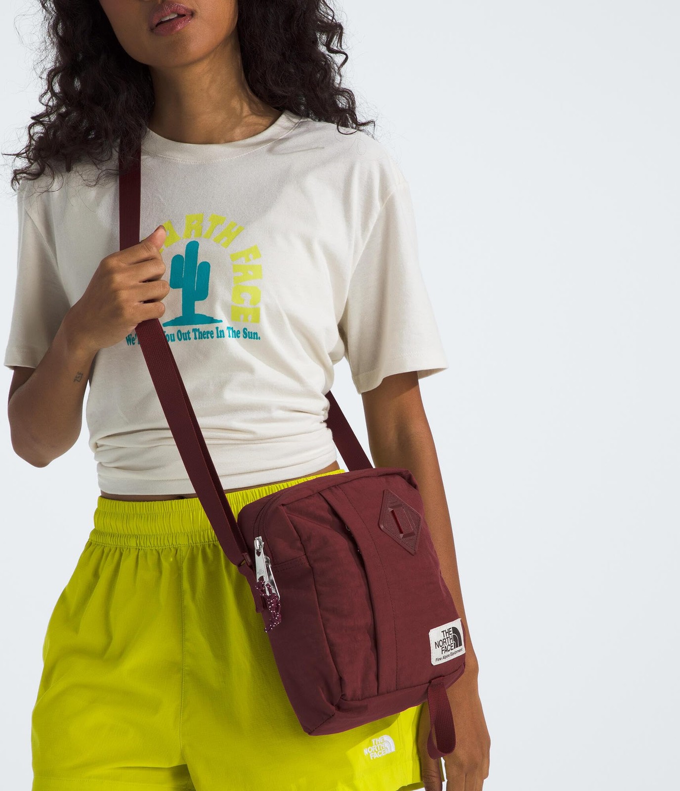 The North Face Berkeley Crossbody Bag – PFAS One Size, Sumac/Alpine Plum