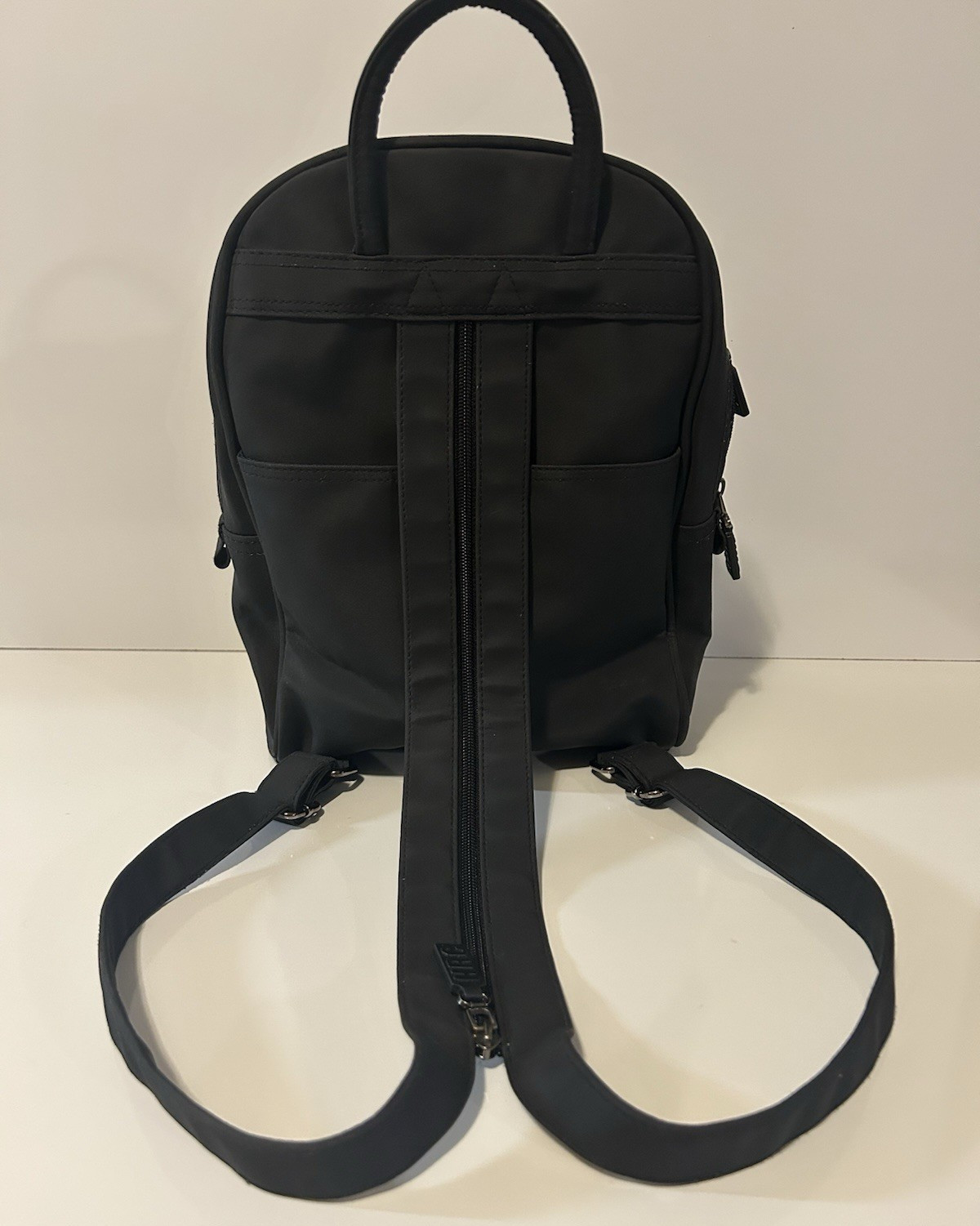 Hard Rock Cafe DALLAS Backpack -Matte Black w/White Embr. Logo -Free SH -HTF/VTG
