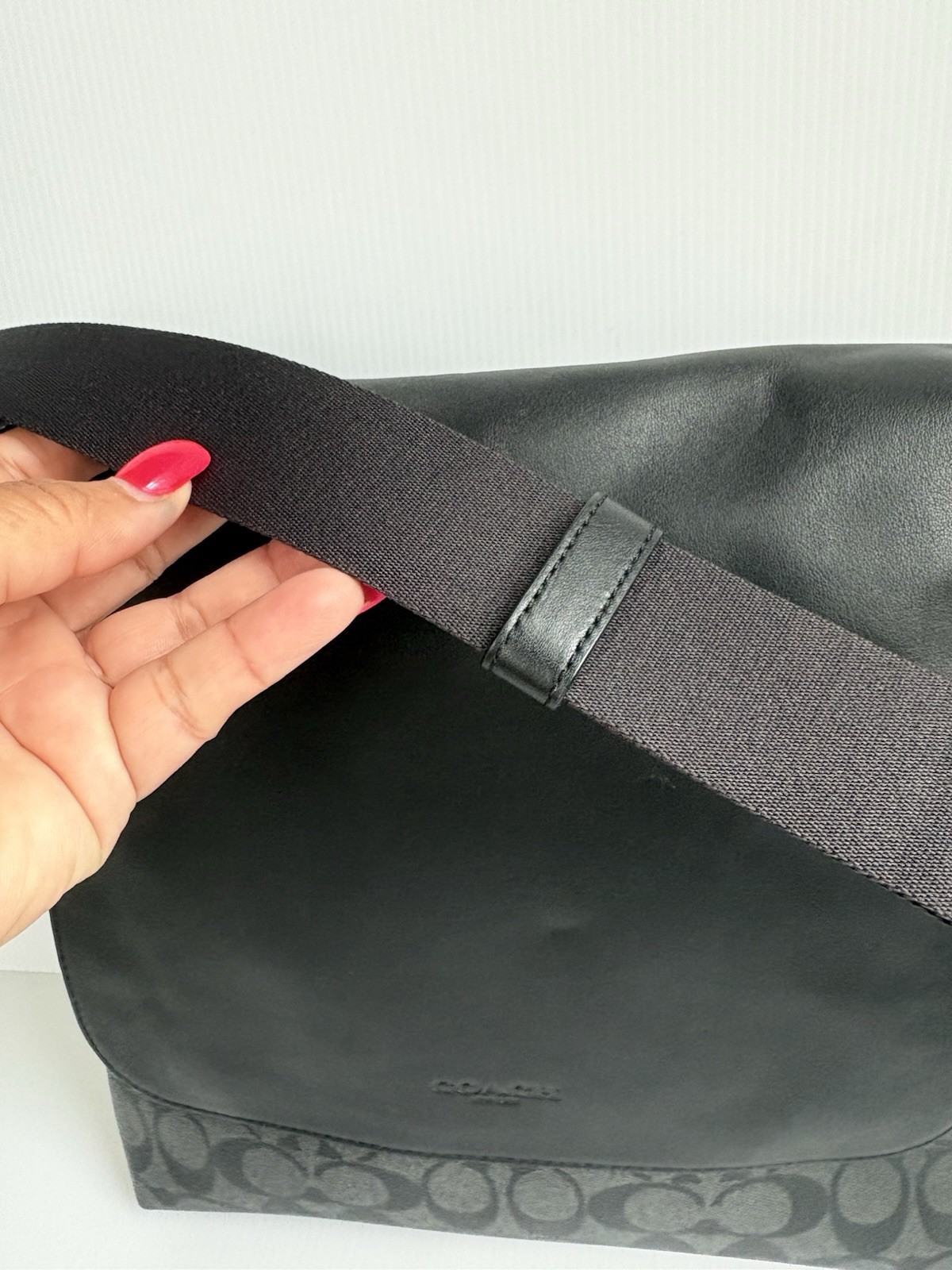 Coach F54771 Charles Small Messenger Bag Charcoal/Black EUC