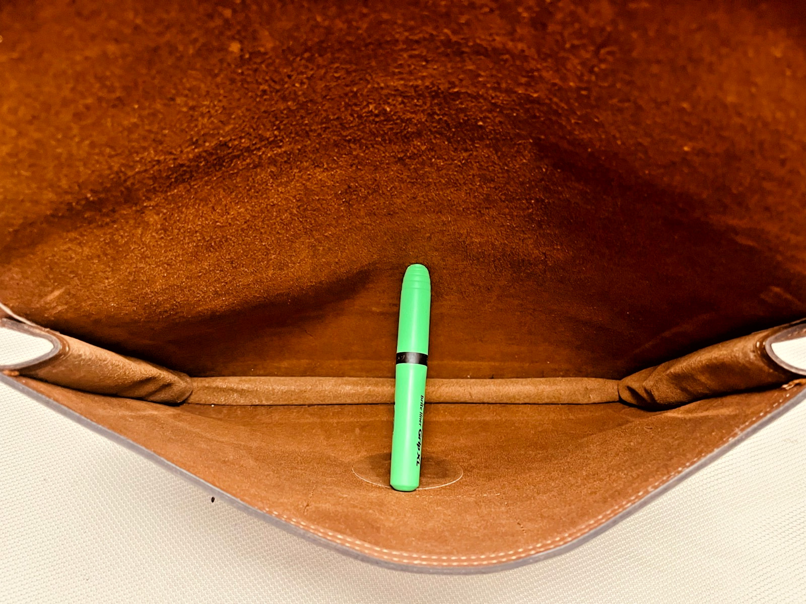 SCHLESINGER BROS. Thick Rustic Belting Leather Briefcase / Attaché / Portfolio