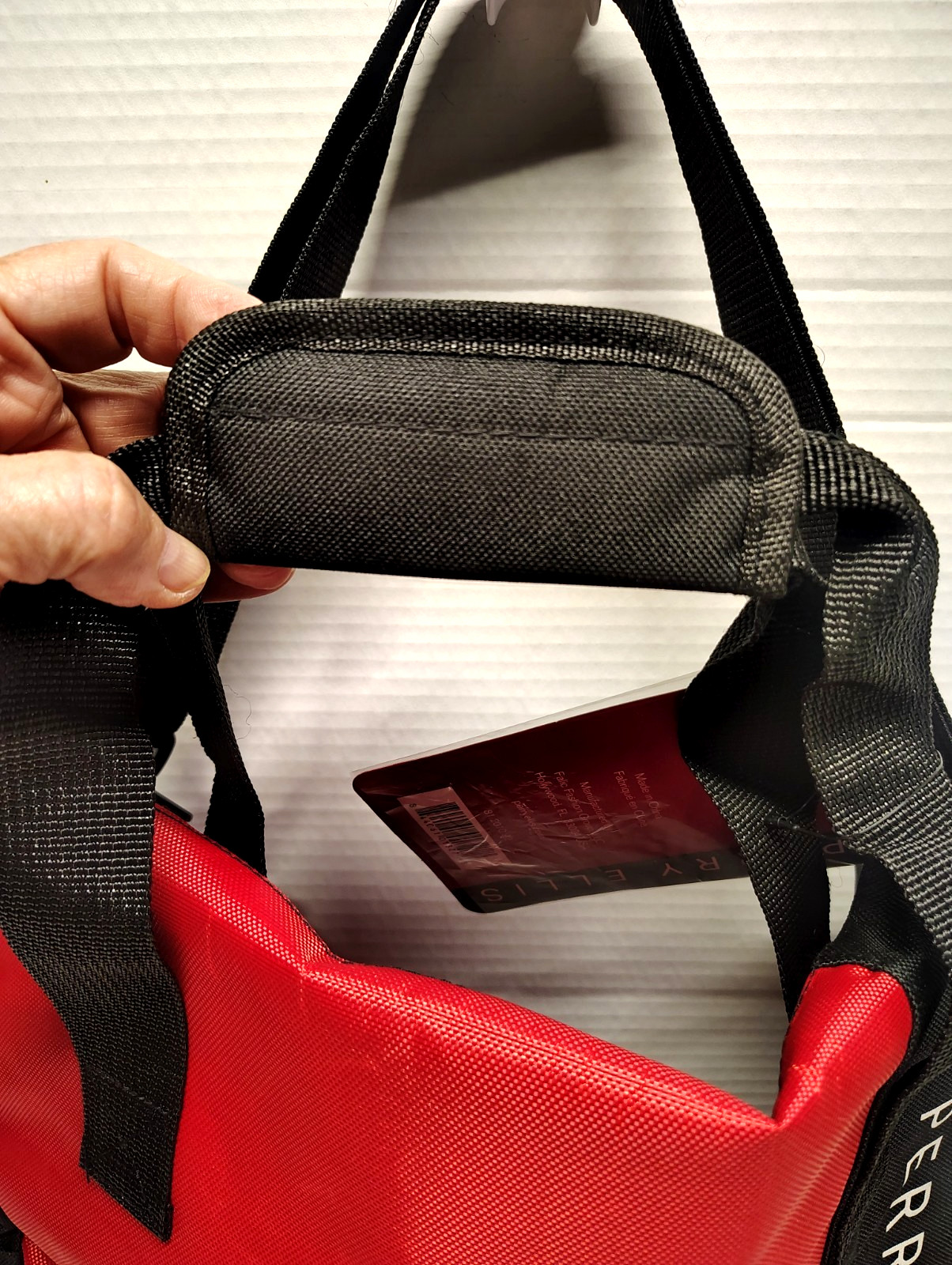 Perry Ellis Red Black Duffel Bag Gym Travel Overnight Weekender New With Tag