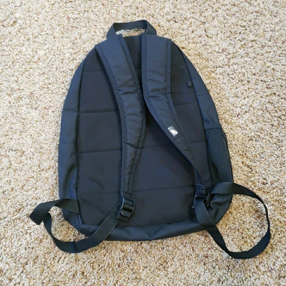 Nike Backpack black 18″x13″ School gym Big Logo Spellout Swoosh