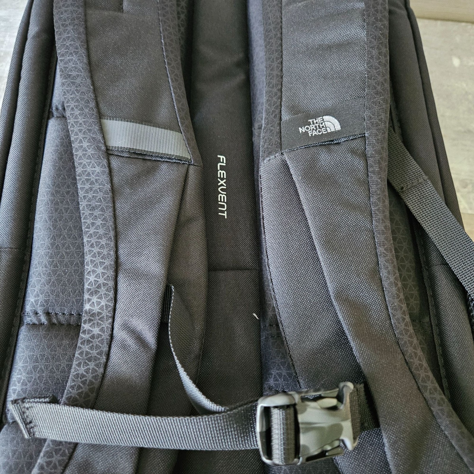 The North Face Backpack Stalwart Savage Logo Gray & Black 26L 15″ Laptop Bag