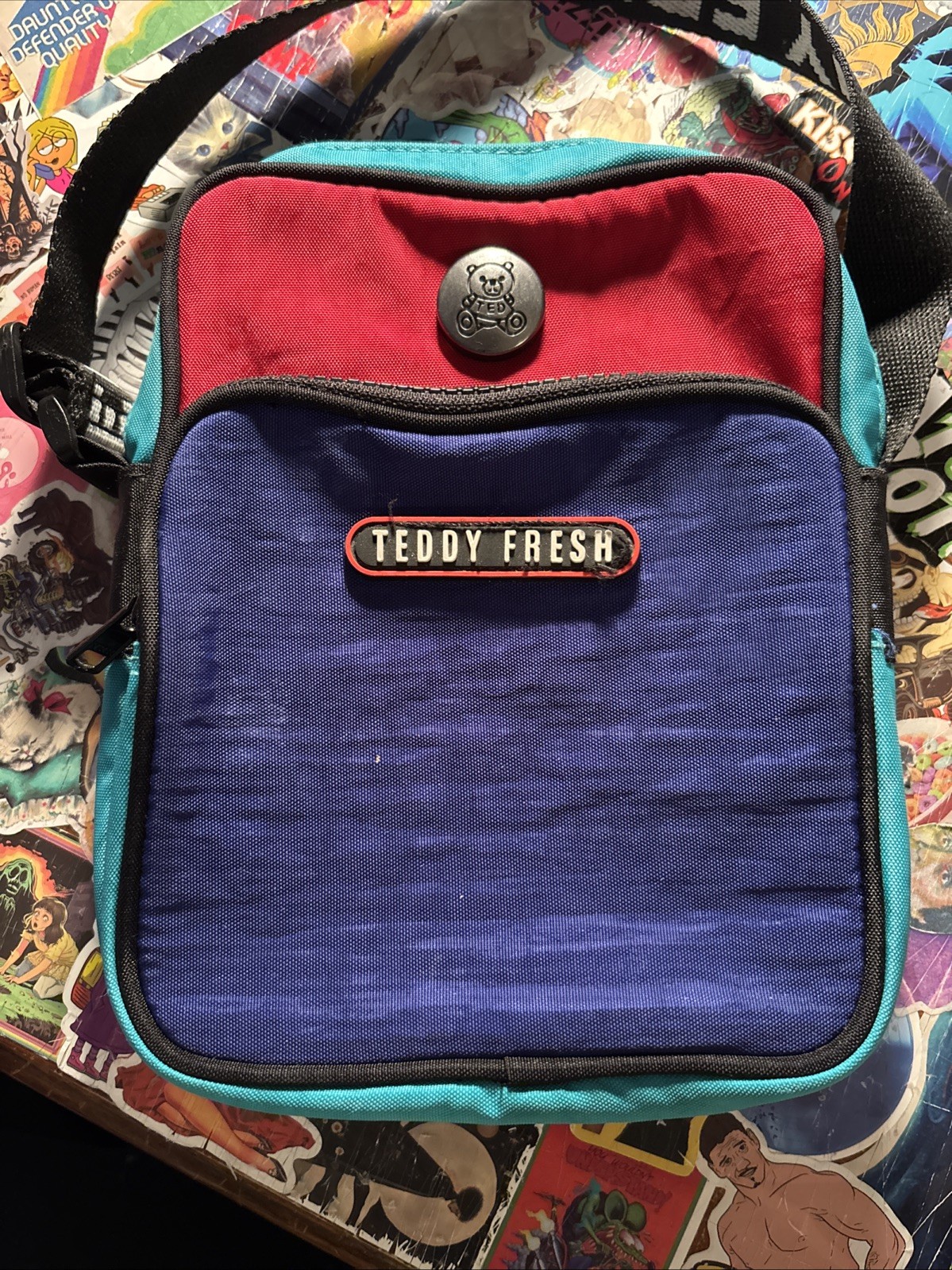 RARE Teddy Fresh Colorblock Crossbody – Y2K Sling Bag – Retro Purse Streetwear