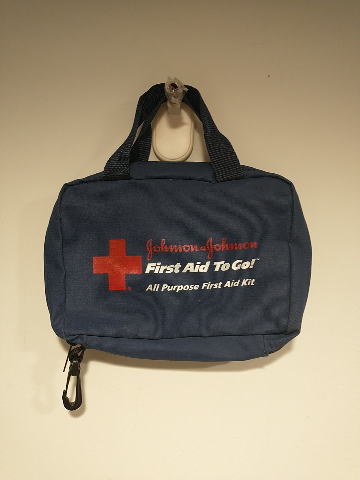 Johnson & Johnson First Aid Canvas Bag Life Guard Beach Travel Accessory w/ Clip