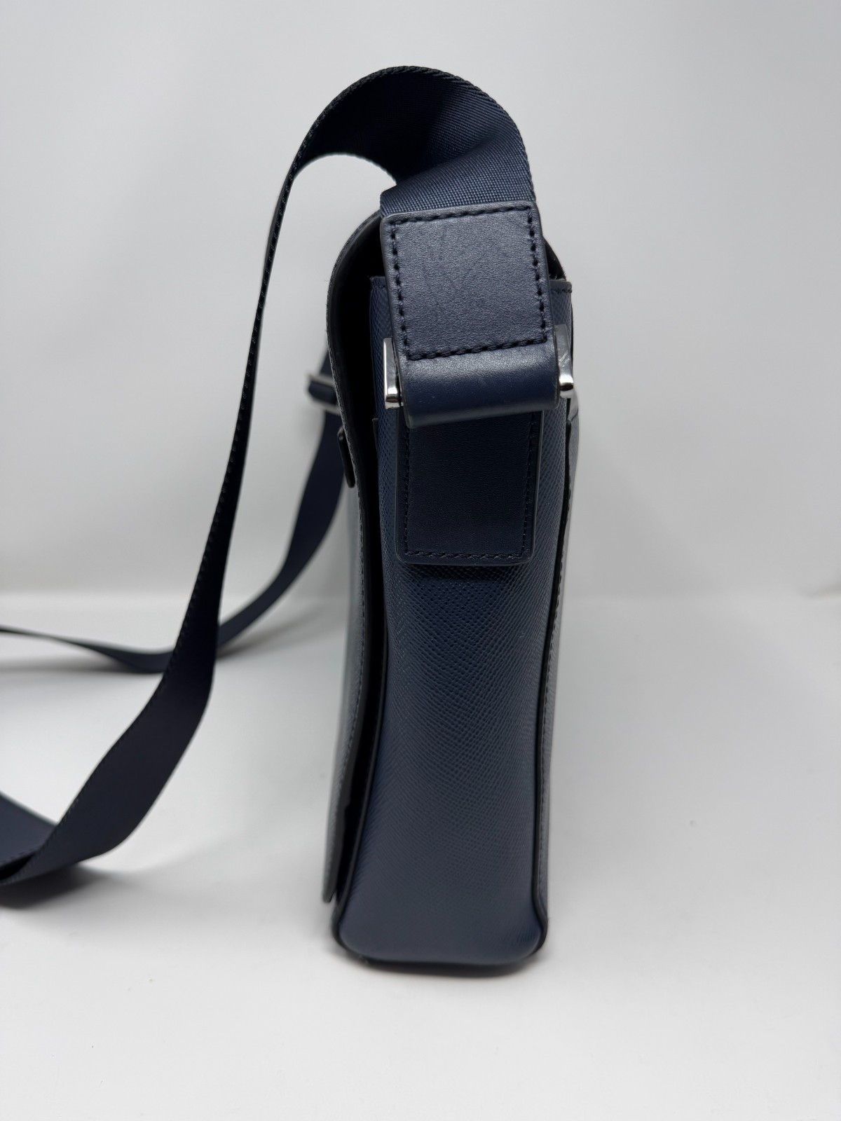 Michael Kors Cooper Dark Blue Pebbled Leather Messenger Bag