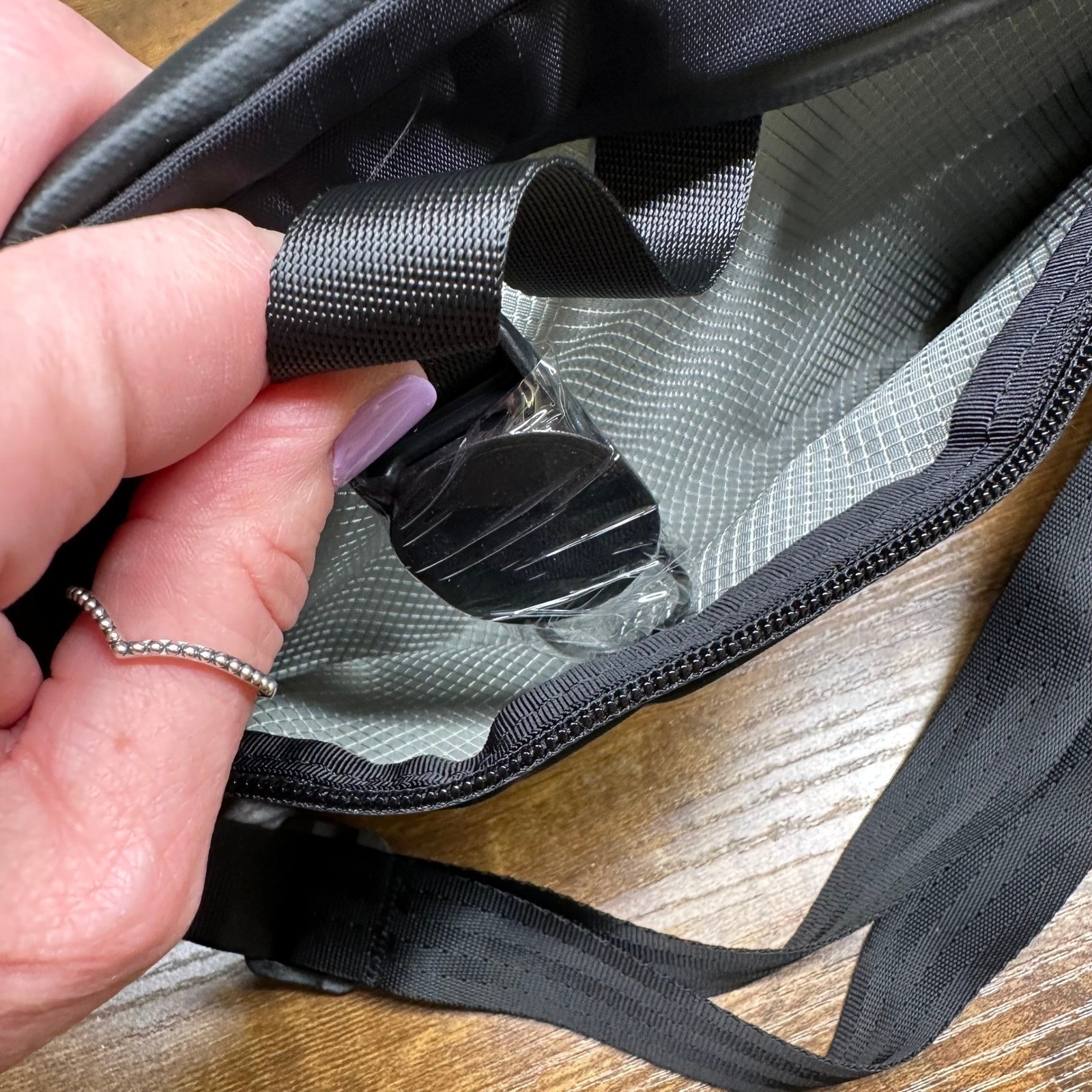 ALPAKA Flight Sling 2L Black Axoflux 210D Ripstop Nylon Travel Crossbody Bag