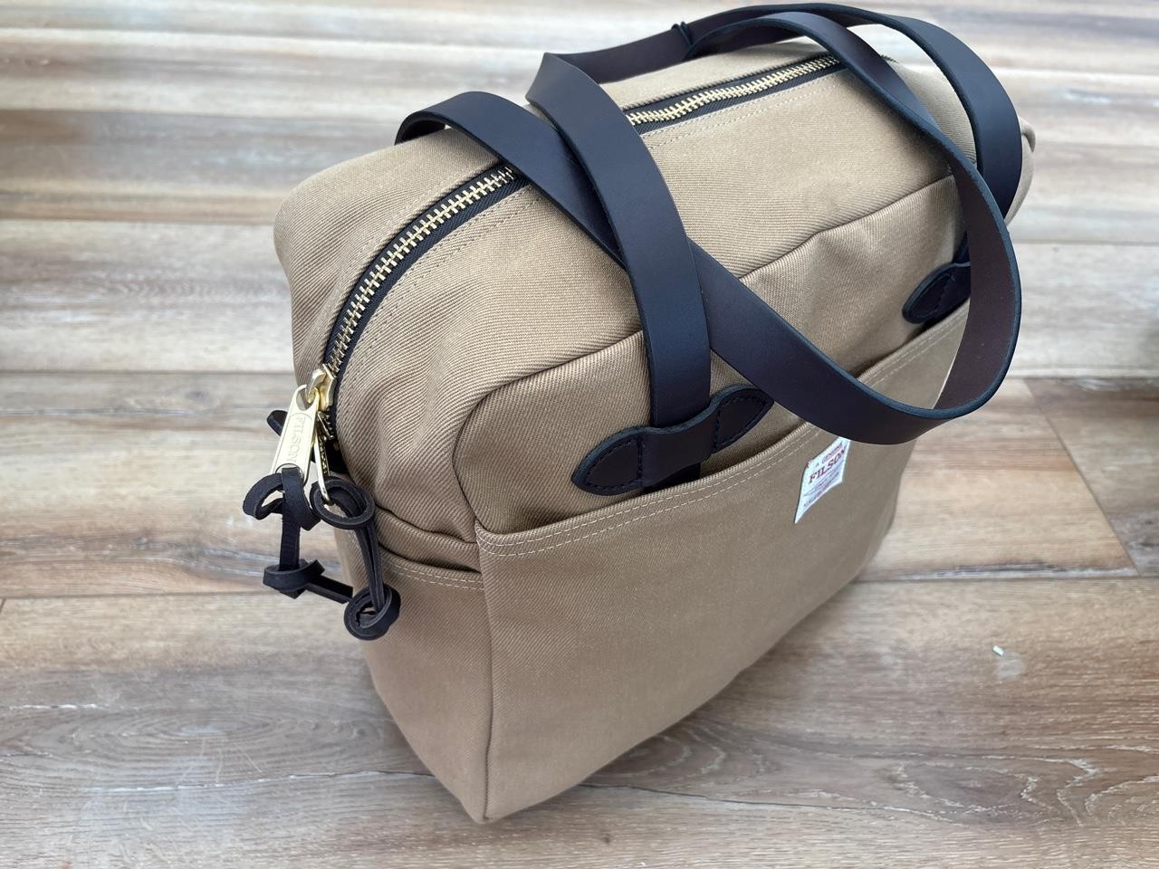 Filson Rugged Twill Tote Bag with Zipper Leather Cotton Tan Brown USA Made