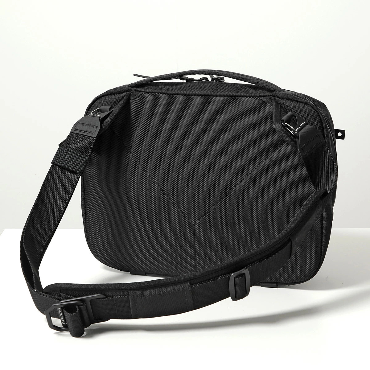 BLACK EMBER Grip Sling 9 EmberTex Shoulder Bag 110005 Men’s 9L Crossbody Bag