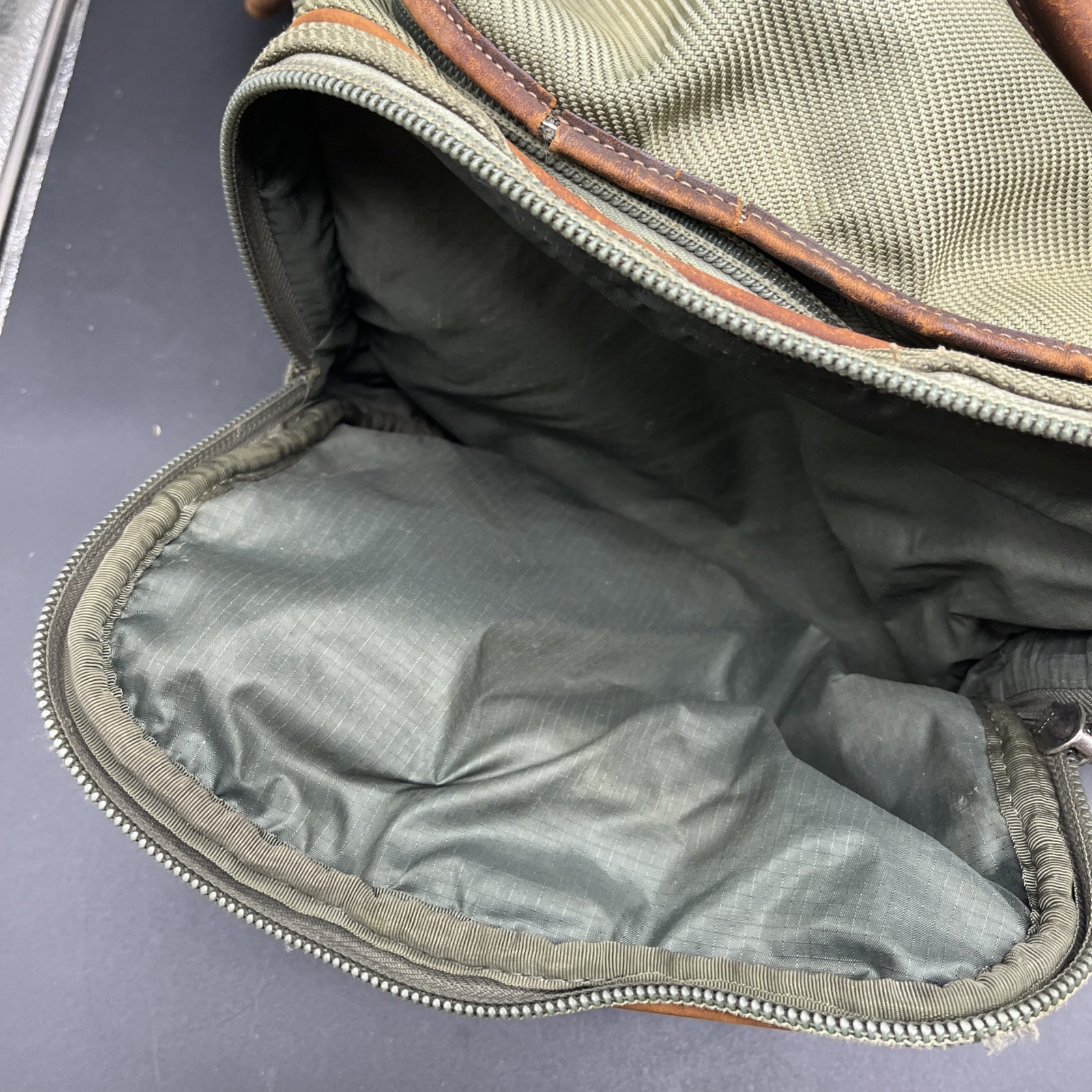 Filson Heritage Bag Passage Duffle Carry On Travel Rugged Green Floatplane