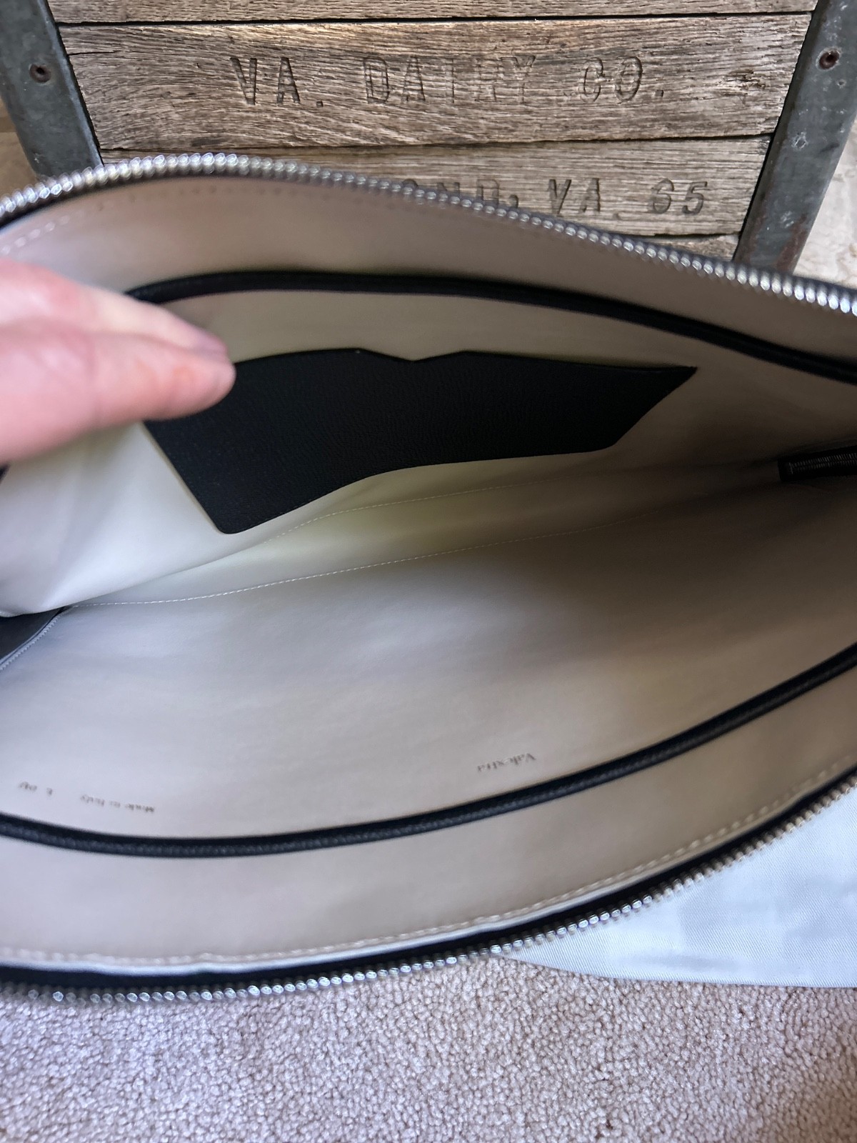 NWT $2,255 VALEXTRA Mylogo Viso Portfolio Leather Clutch – Black / Multicolor