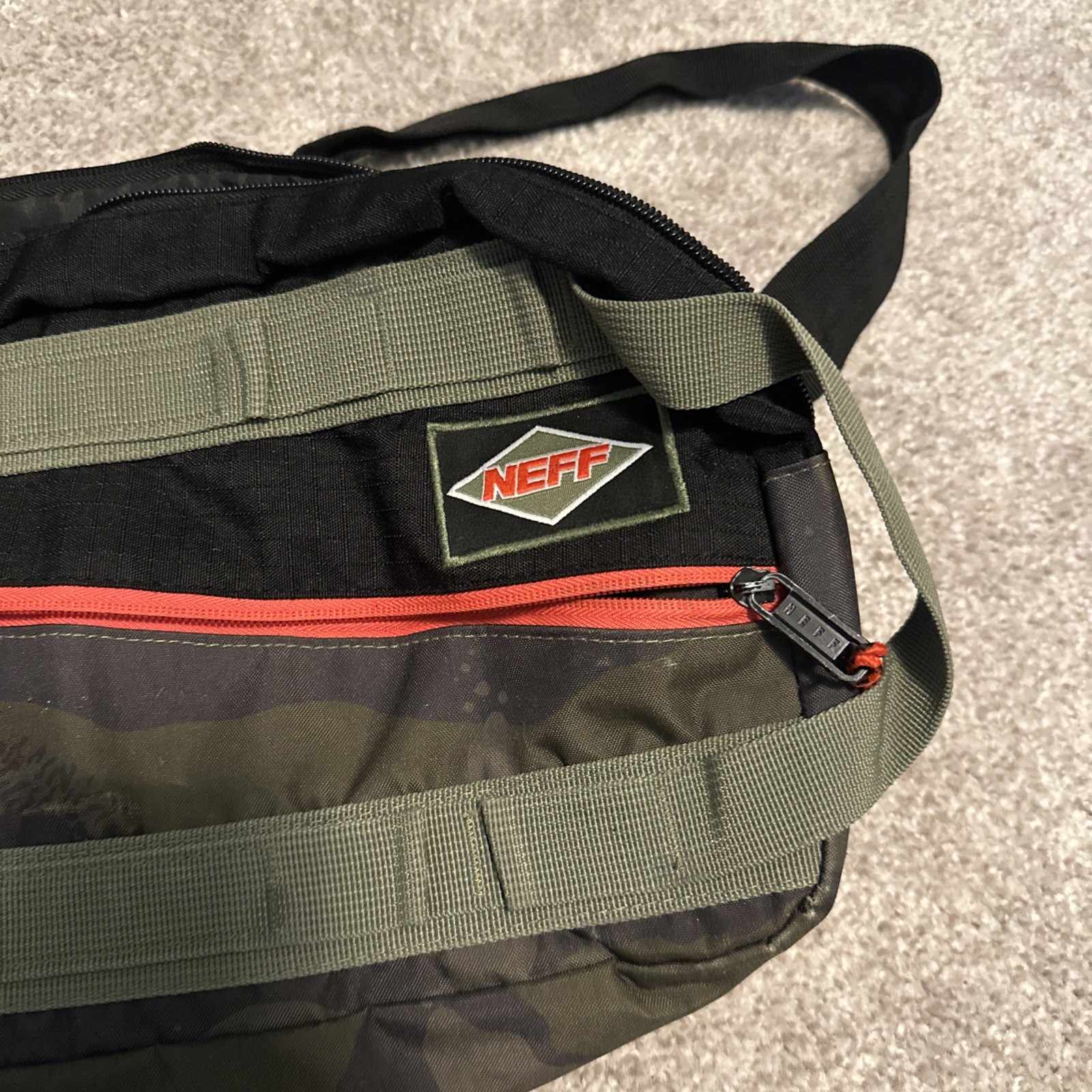 Neff Camo Waist Pack Fanny Pack Sling Bag Red Zipper Logo Patch
