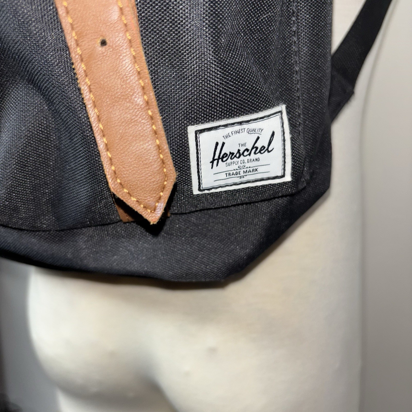 HERSCHEL Supply Co. Dawson Backpack 20.5L Dark Forest Black Rucksack Hiking Bag