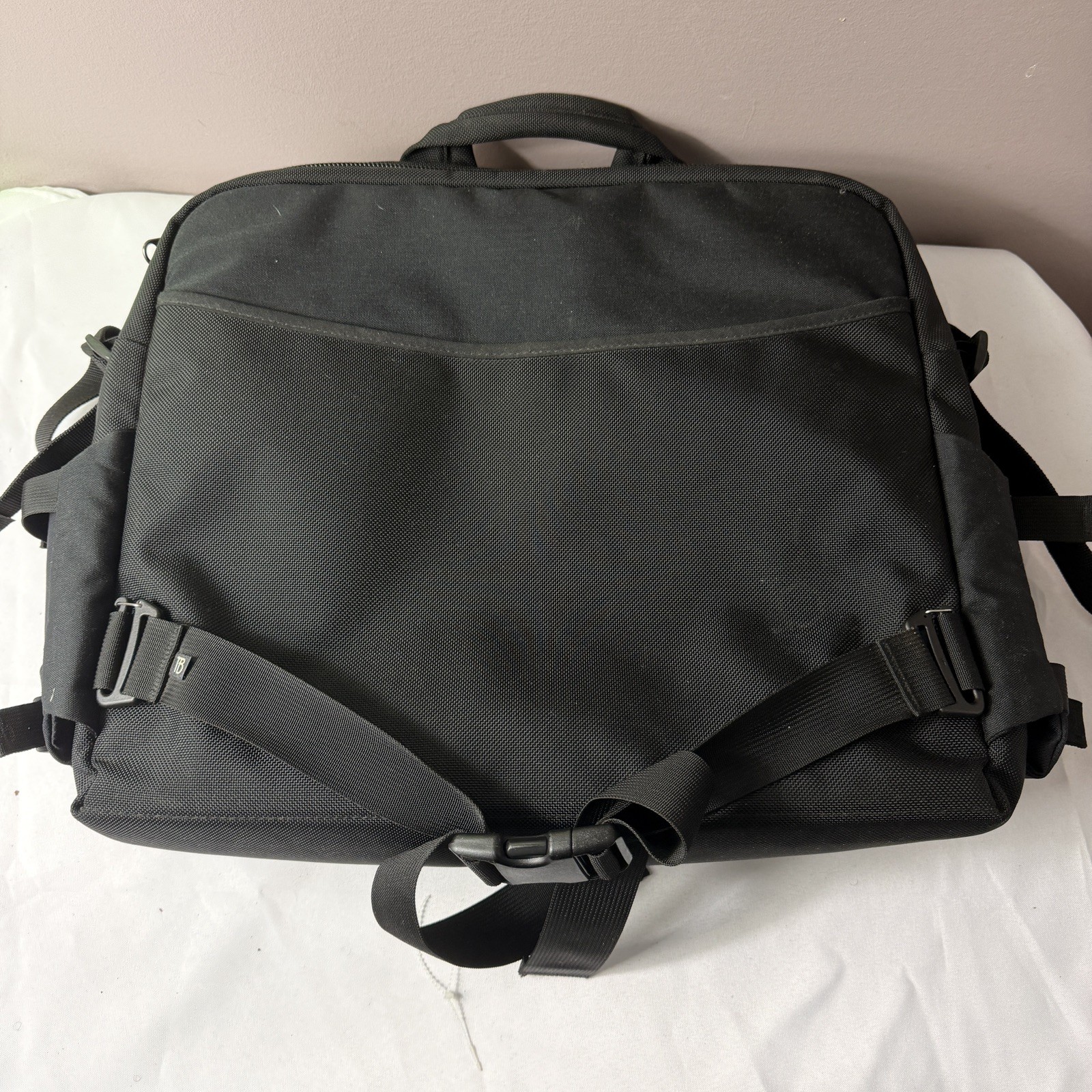 Tom Bihn Super Ego – Messenger Bag – Made in USA – Large Nylon Laptop Bag