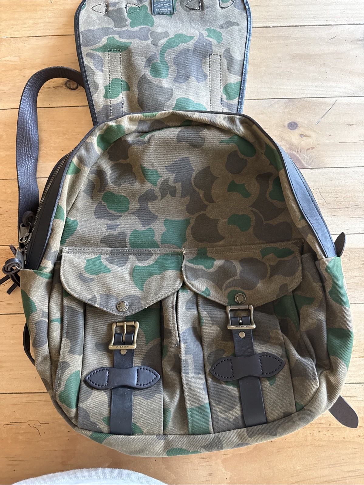 Filson Large Rugged Twill Rucksack Backpack Made In USA Camo Canvas
