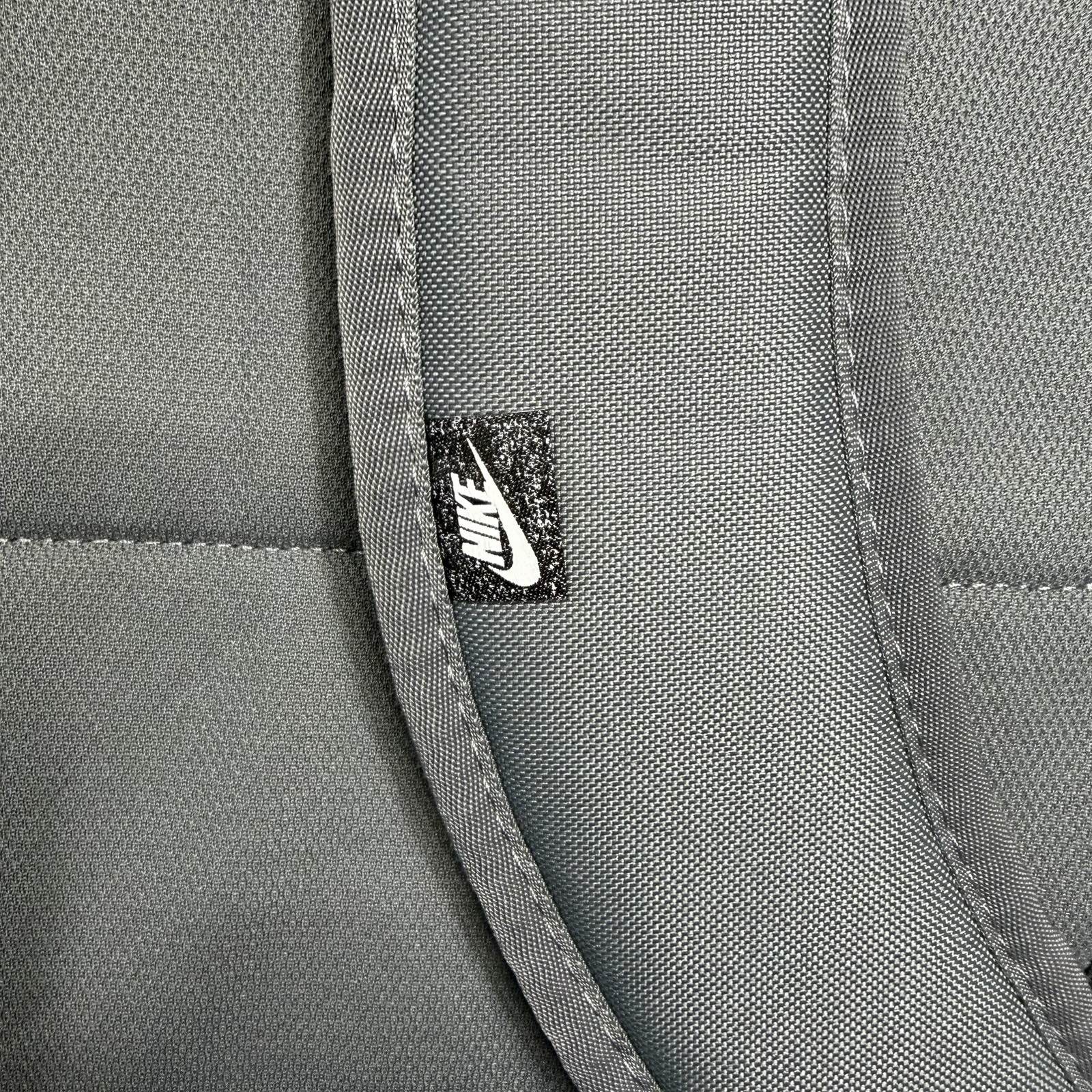 Nike Heritage Backpack 25L Grey White Unisex Sports School Book Bag DC4244 063