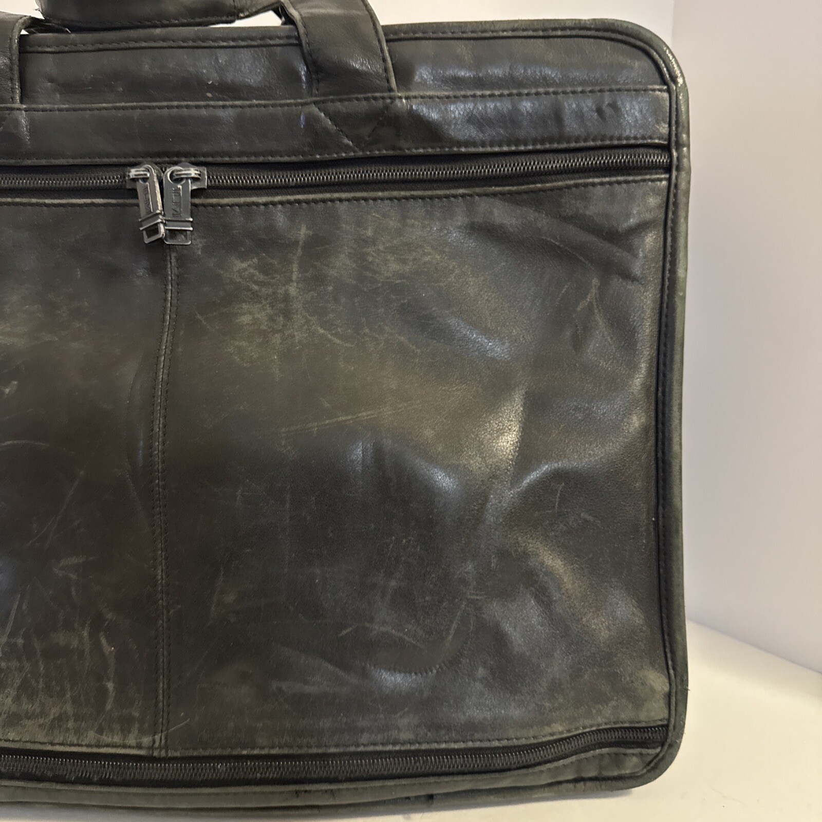 Tumi Alpha Series Black Napa Leather Expandable Briefcase 9674D3
