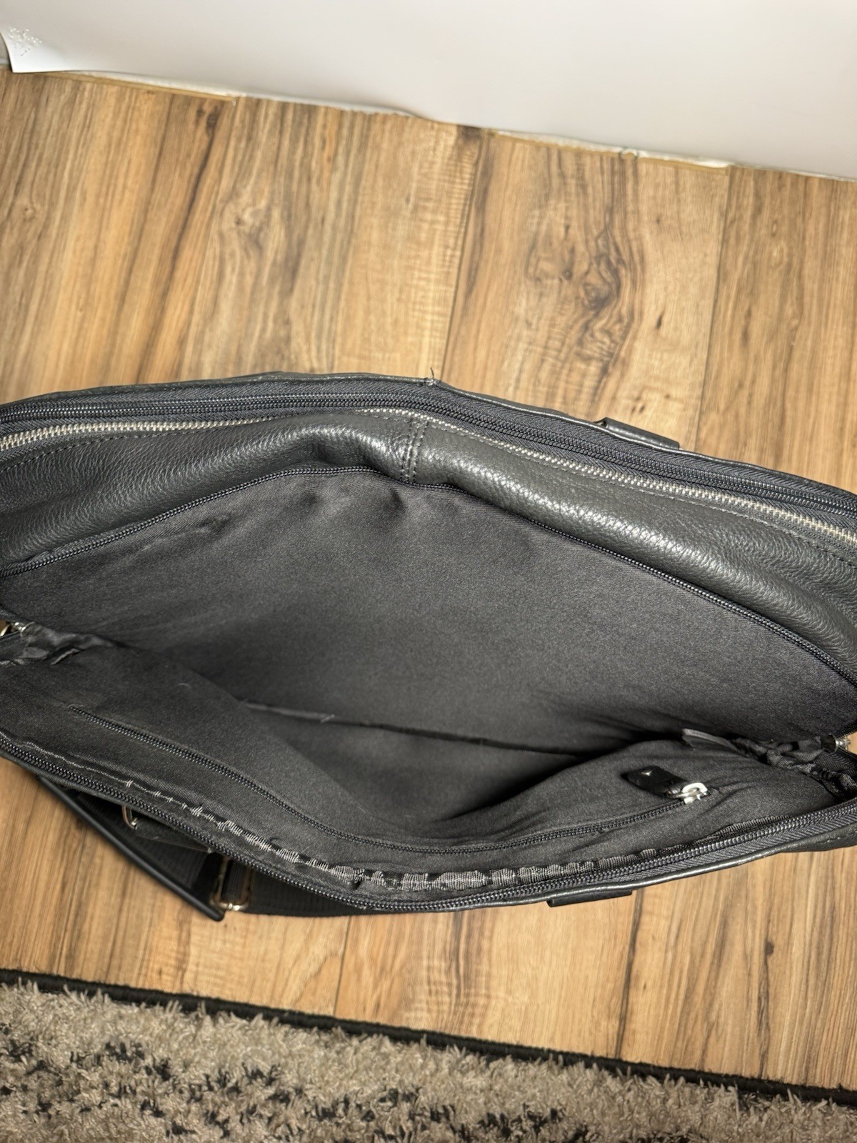 Bosca Full Grain Black Leather Monfrini Stringer Briefcase Laptop Messenger Bag