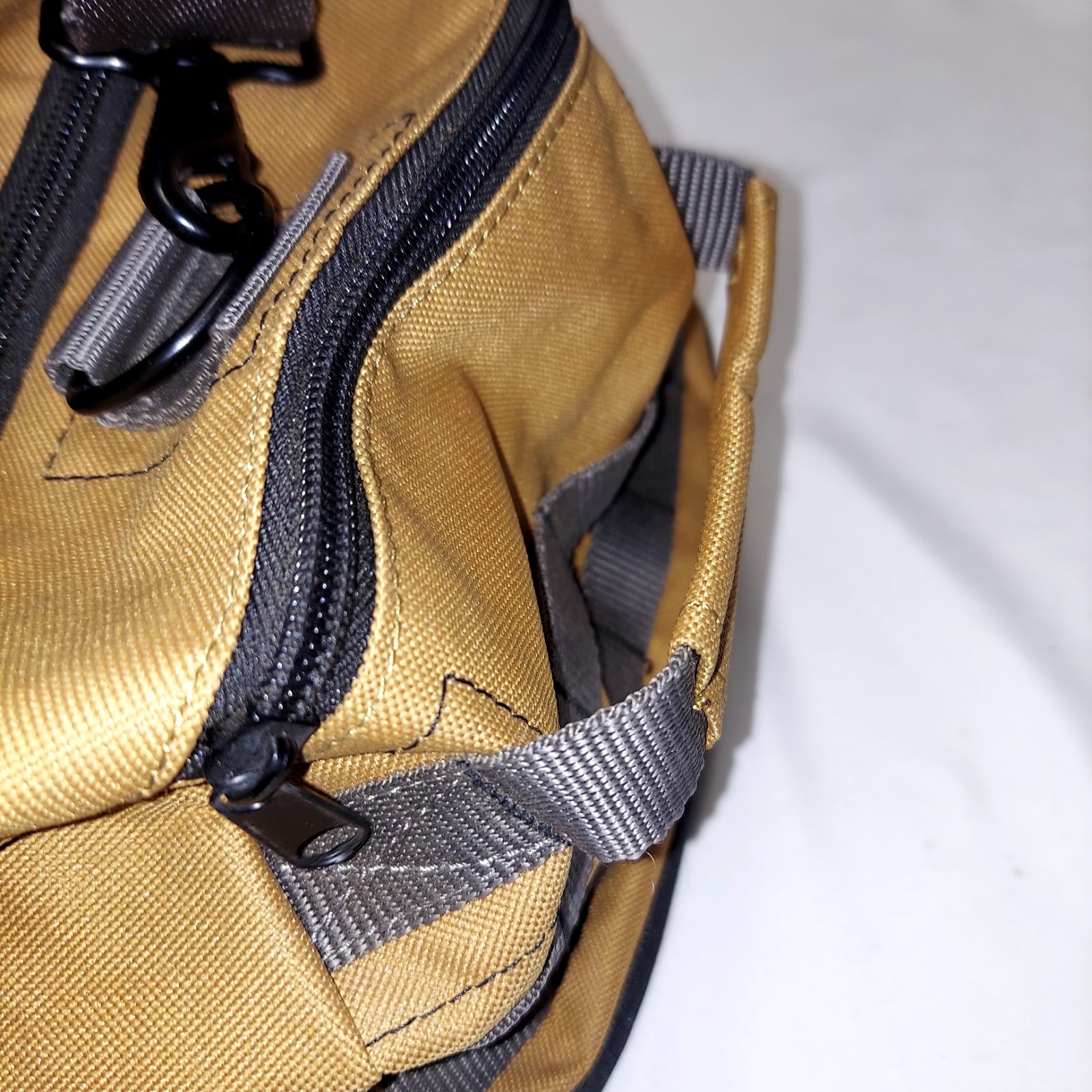 Dickies Brown Canvas Duffle Bag 20″ Great For Tools And Gym