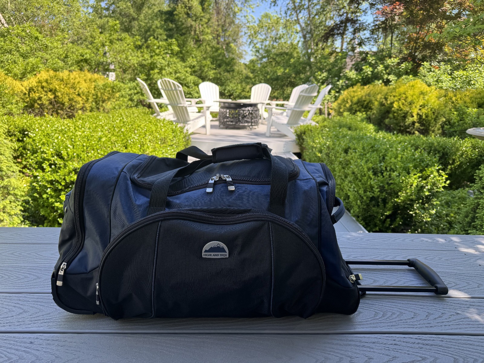 HIGHLAND TREK BLUE & BLACK 28″ ROLLING PULLMAN DUFFLE SHOULDER GYM BAG LUGGAGE
