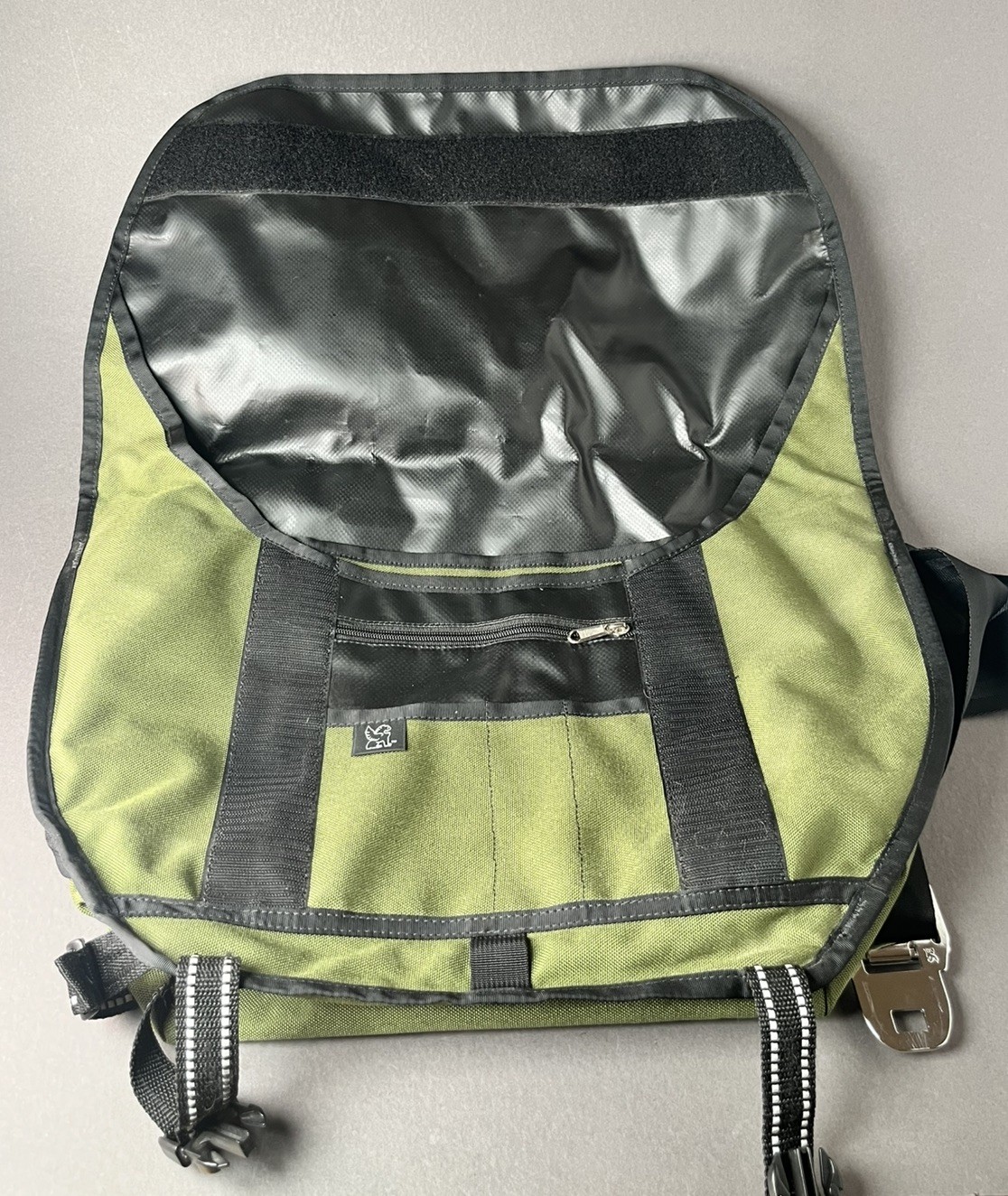 Chrome Industries Messenger Bag Green Mini Metro Seat Belt Flap City 19”x13”x7”