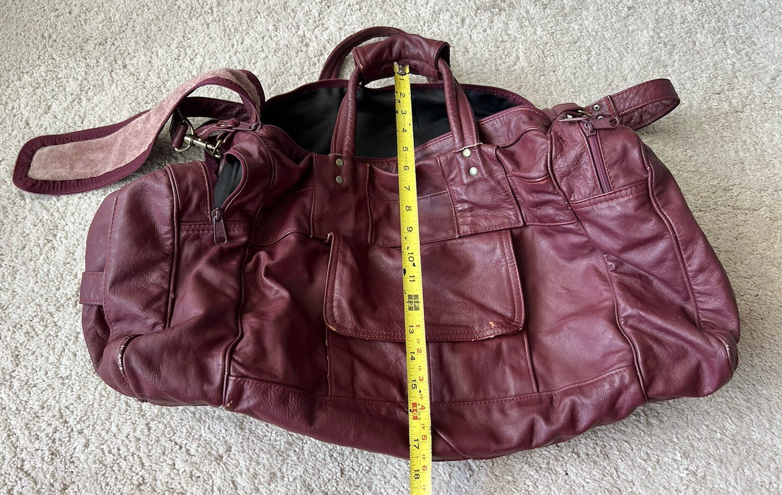 Outback Large Burgundy 21″ By 10″ By 10″ Cab Leather Duffle Bag. Made In Mexico