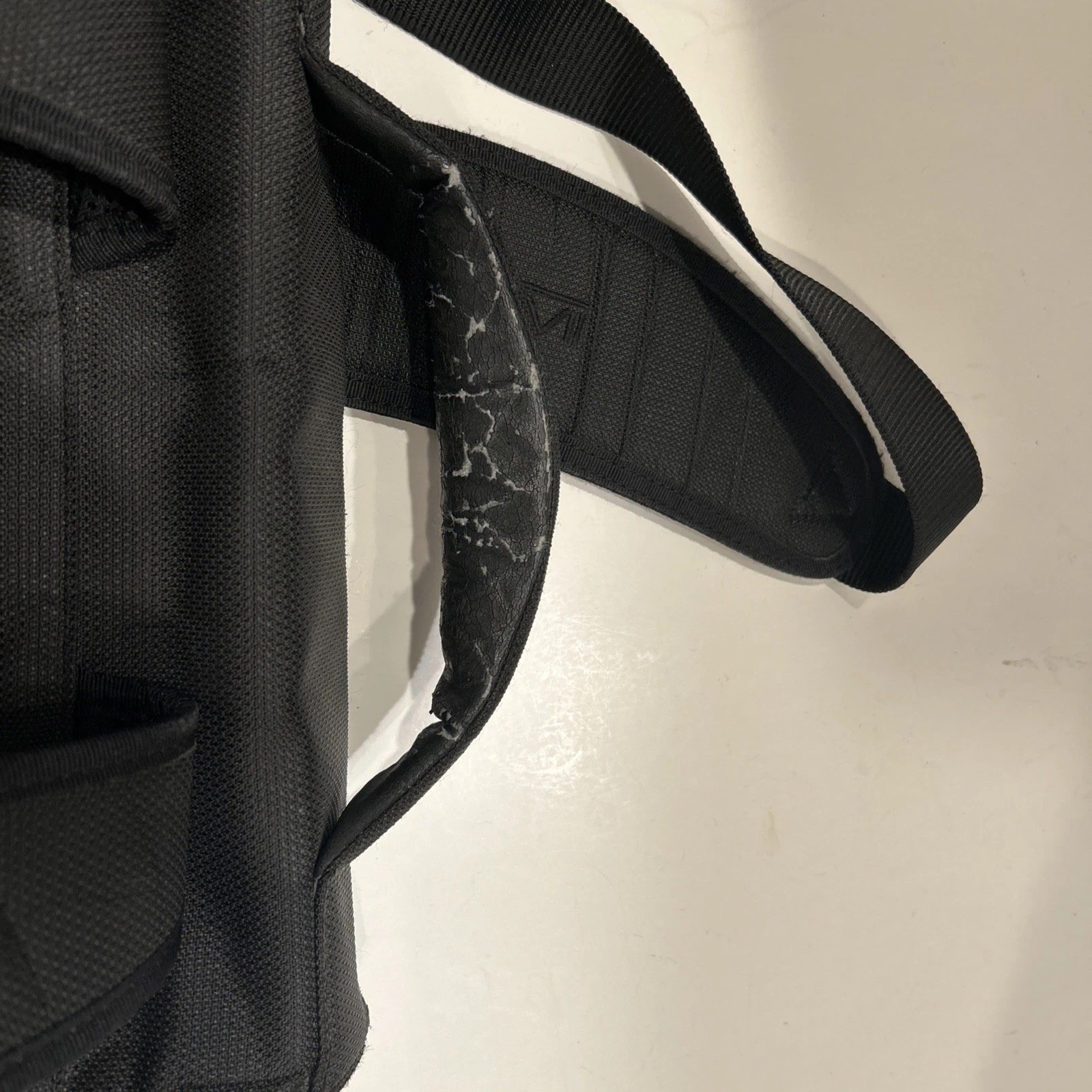 Tumi Alpha Bravo Black Ballistic Nylon Messenger Laptop Bag 589C Organizer