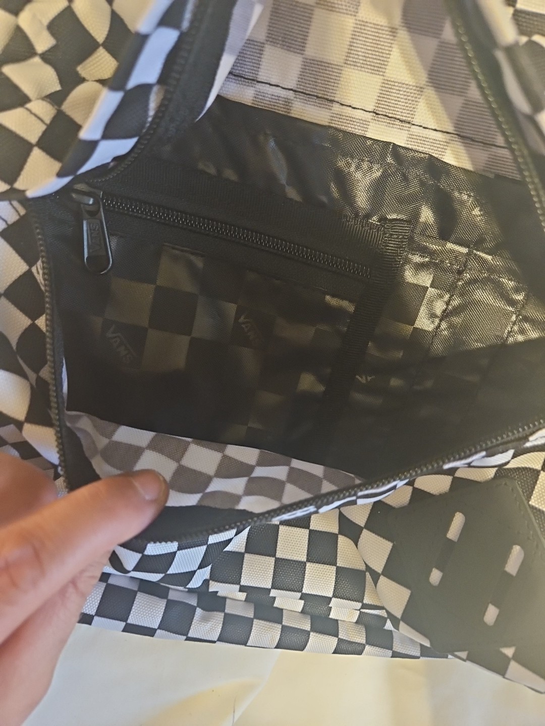NWOT Vans Old Skool Large Men’s. Backpack – Checkerboard
