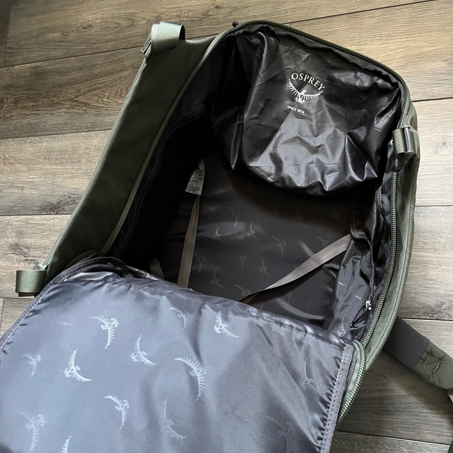 Osprey Sojourn Porter 65 Travel Backpack Duffel Convertible 65L Olive Green