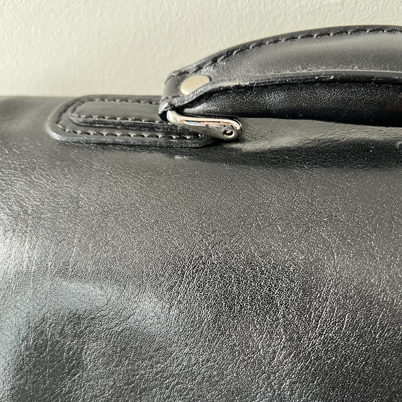 Floto Firenze Black Leather Buckle Strap Briefcase Messenger Bag Made In Italy