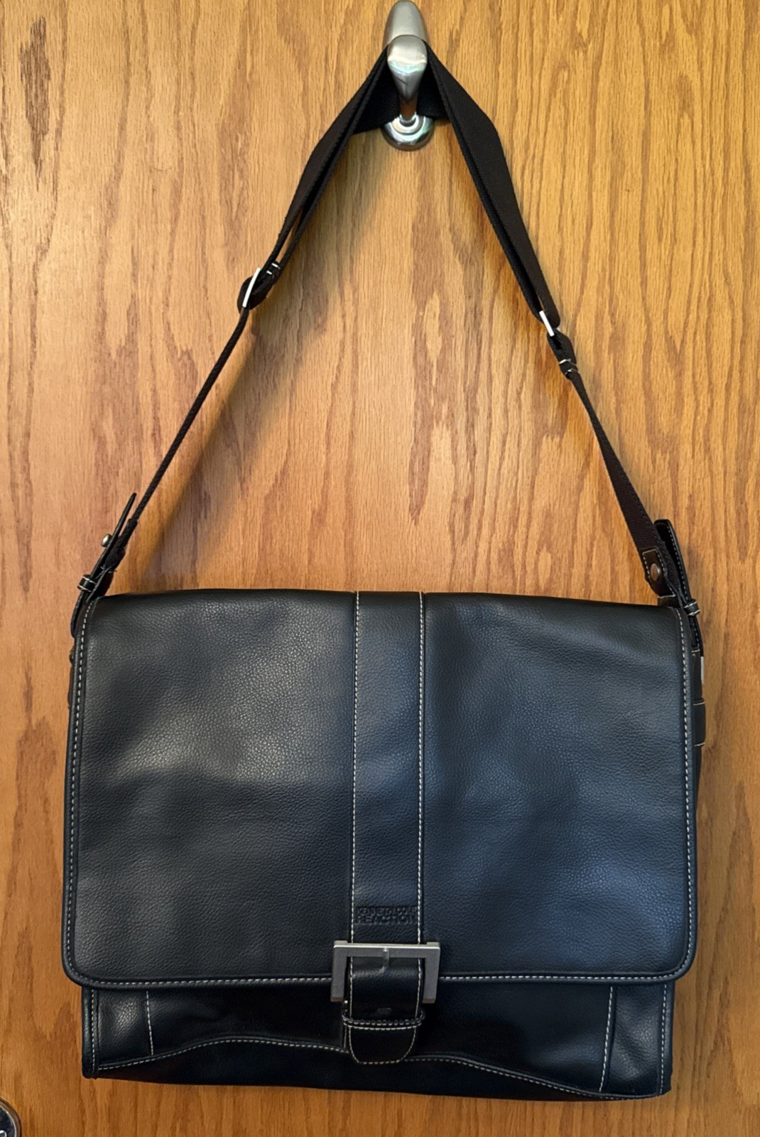 Kenneth Cole Reaction Black Messenger Bag Laptop Work Briefcase Tech Satchel EXC