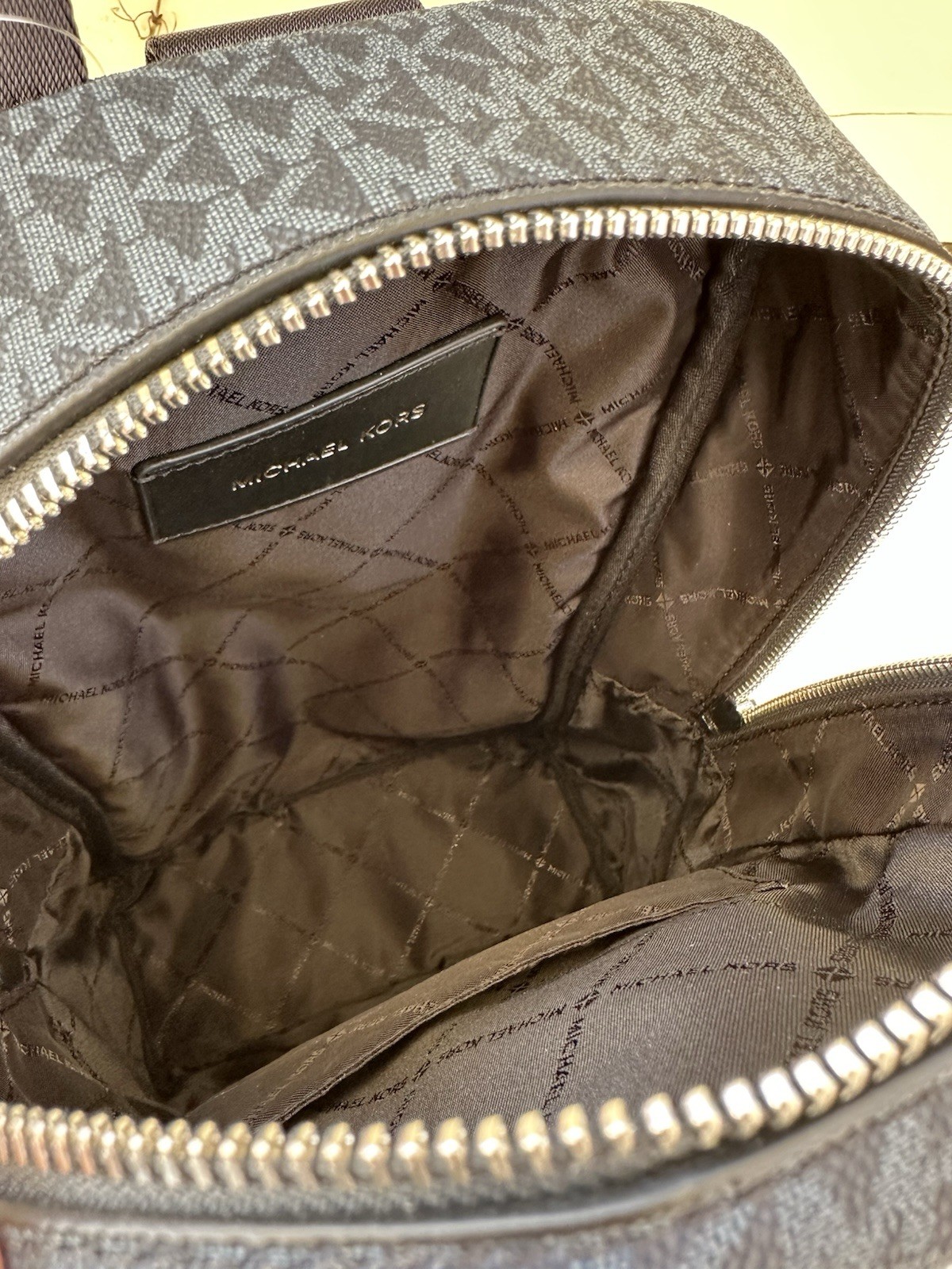 Michael Kors Cooper Commuter Sling Pack – Admiral Blue
